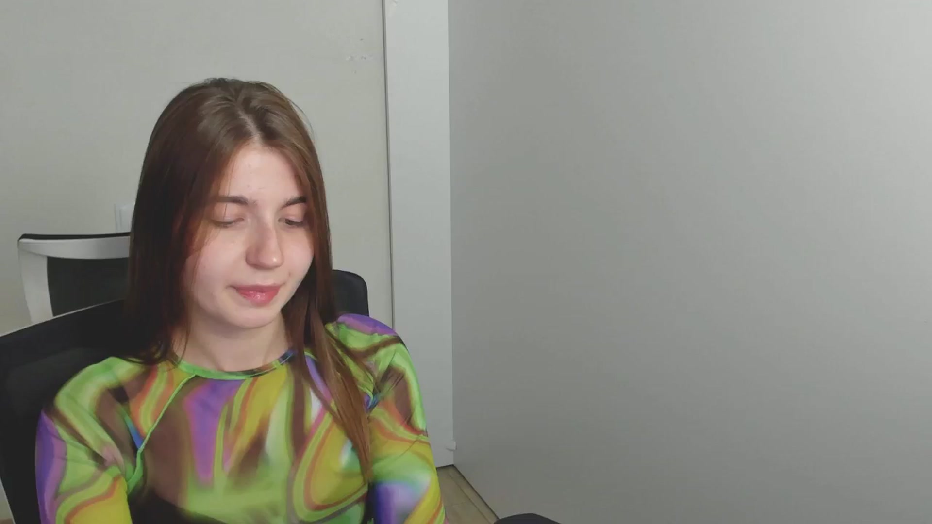 Gallery image thumbnail from Emilia_cherry's myfreecams stream on, 07/25/2024, 11:45 image 15 of 20