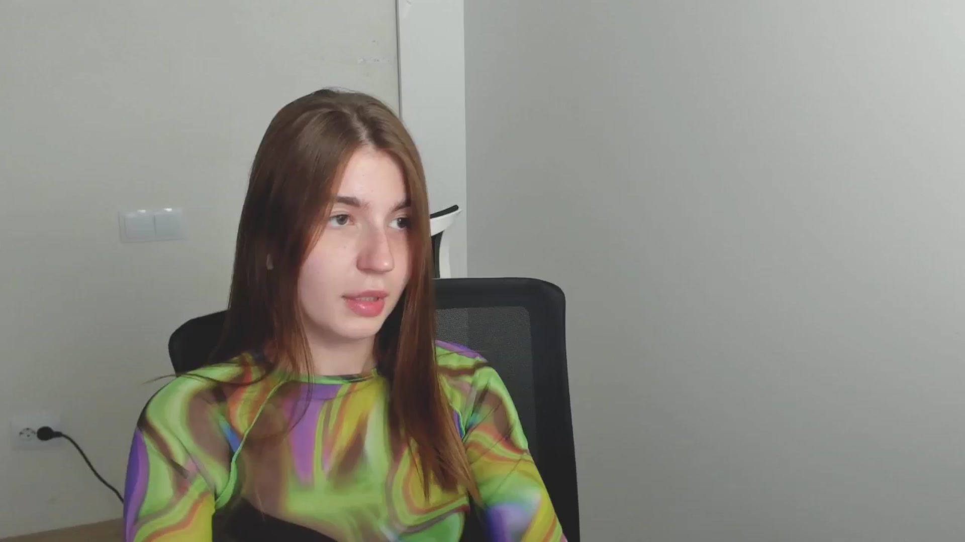 Gallery image thumbnail from Emilia_cherry's myfreecams stream on, 07/25/2024, 11:45 image 4 of 20