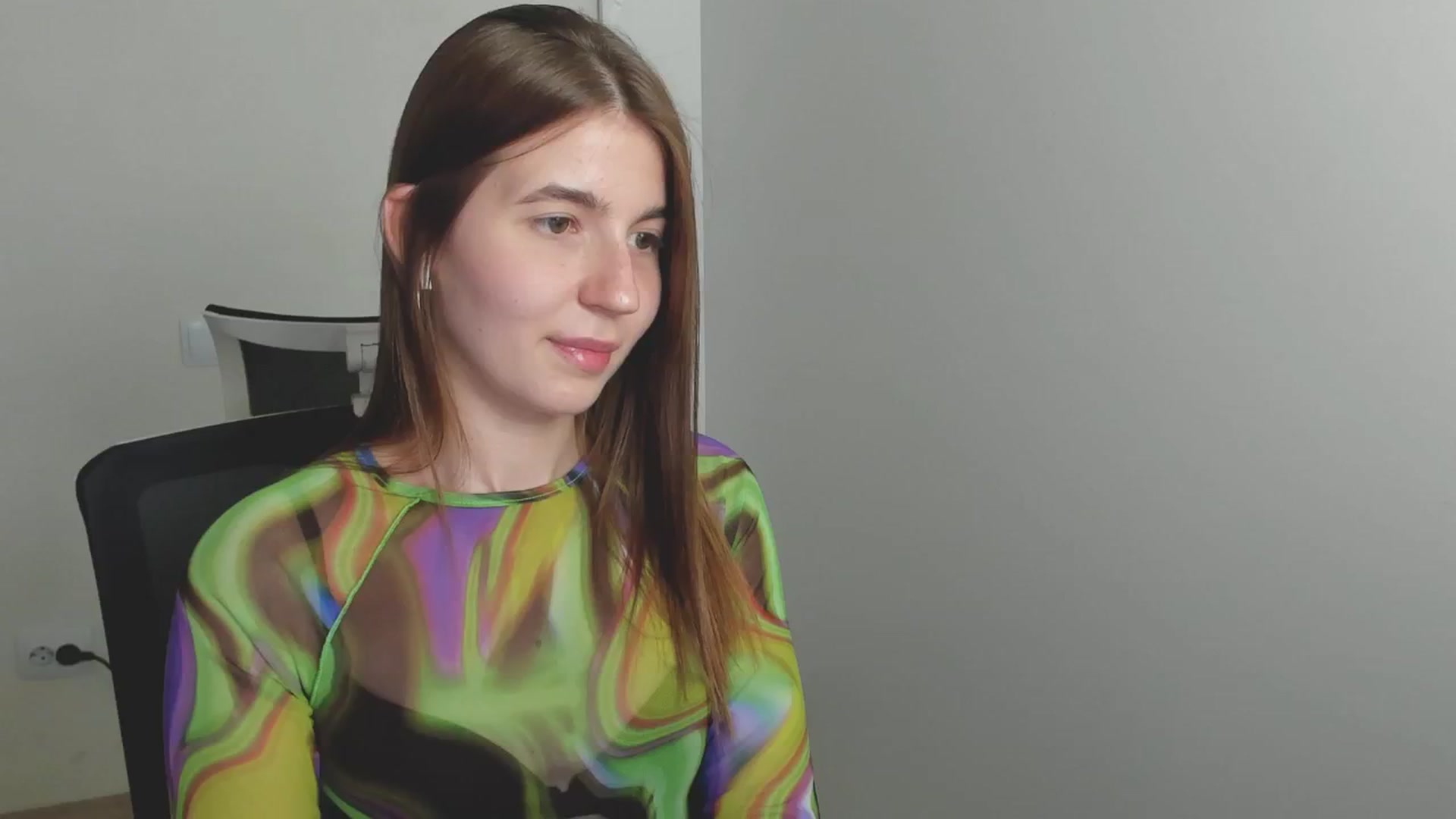 Gallery image thumbnail from Emilia_cherry's myfreecams stream on, 07/25/2024, 11:45 image 12 of 20