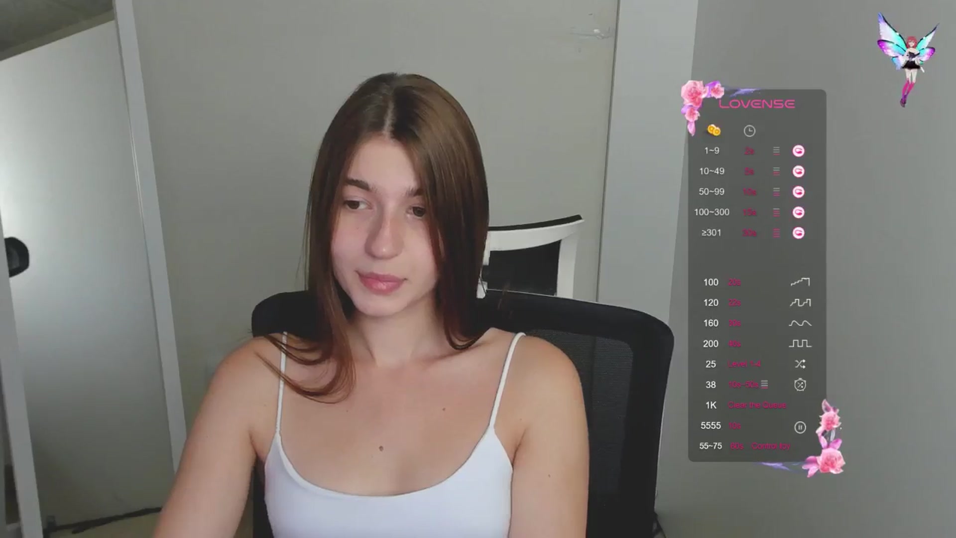 Gallery image thumbnail from Emilia_cherry's myfreecams stream on, 08/05/2024, 07:33 image 14 of 20
