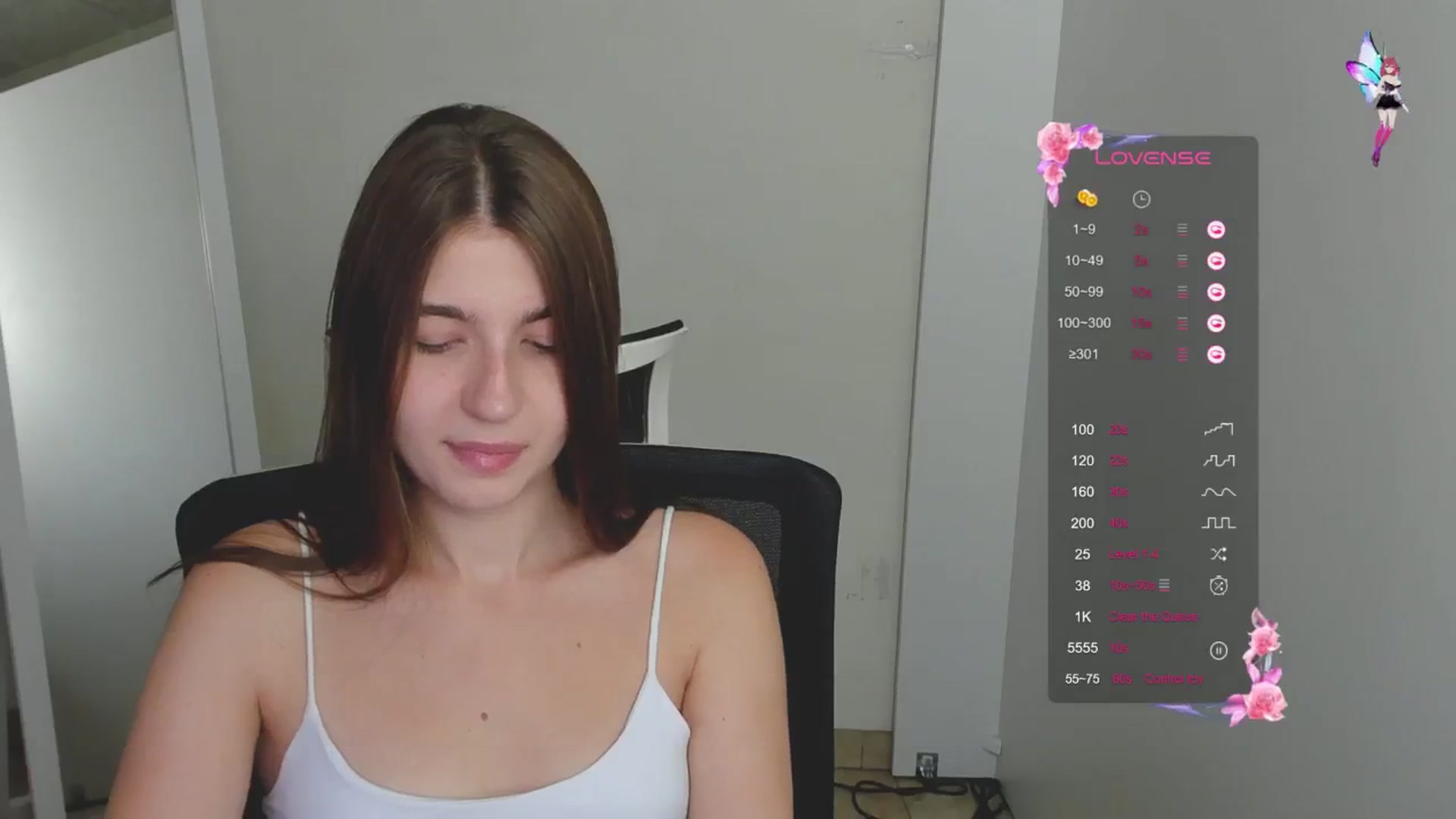 Gallery image thumbnail from Emilia_cherry's myfreecams stream on, 08/05/2024, 07:33 image 12 of 20
