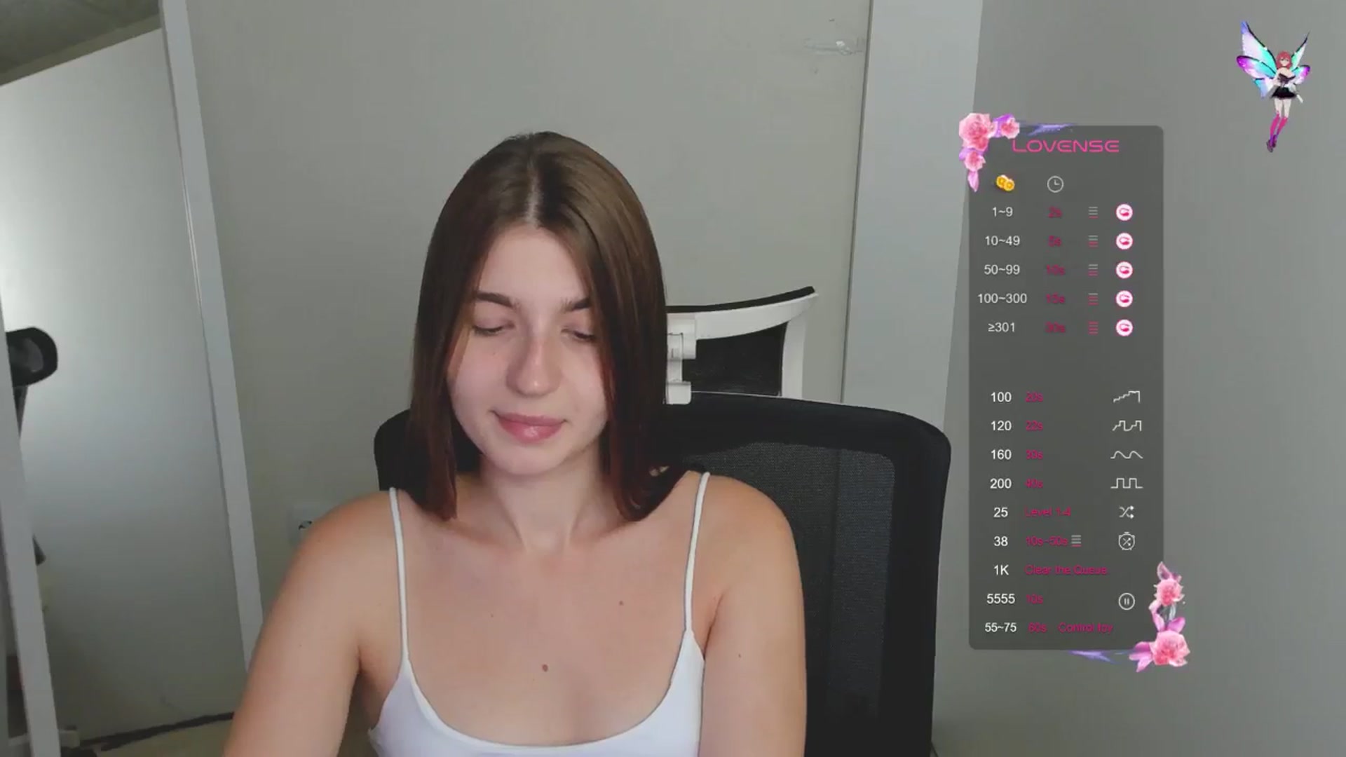 Gallery image thumbnail from Emilia_cherry's myfreecams stream on, 08/05/2024, 07:33 image 10 of 20