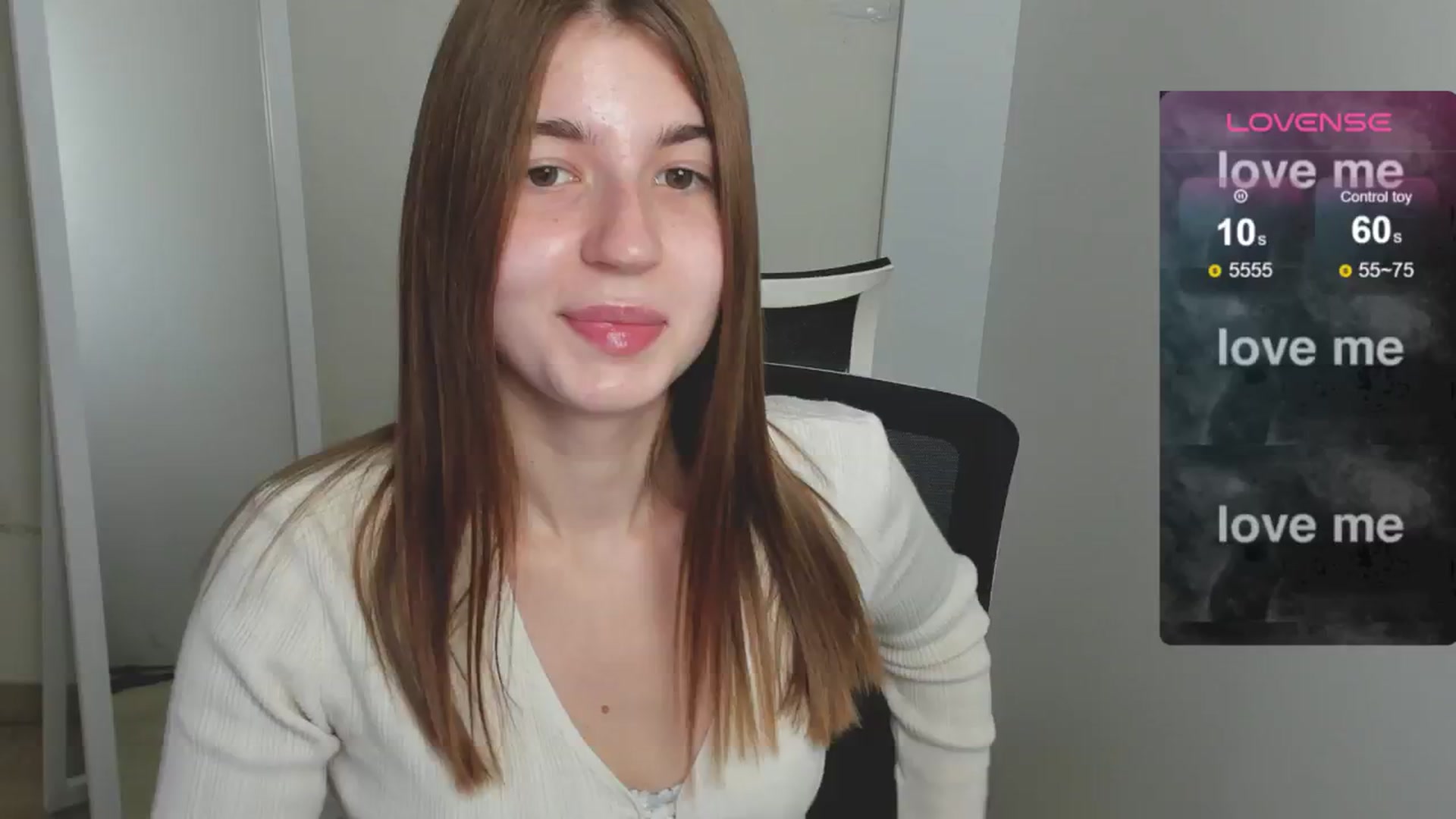 Gallery image thumbnail from Emilia_cherry's myfreecams stream on, 08/07/2024, 07:05 image 19 of 20