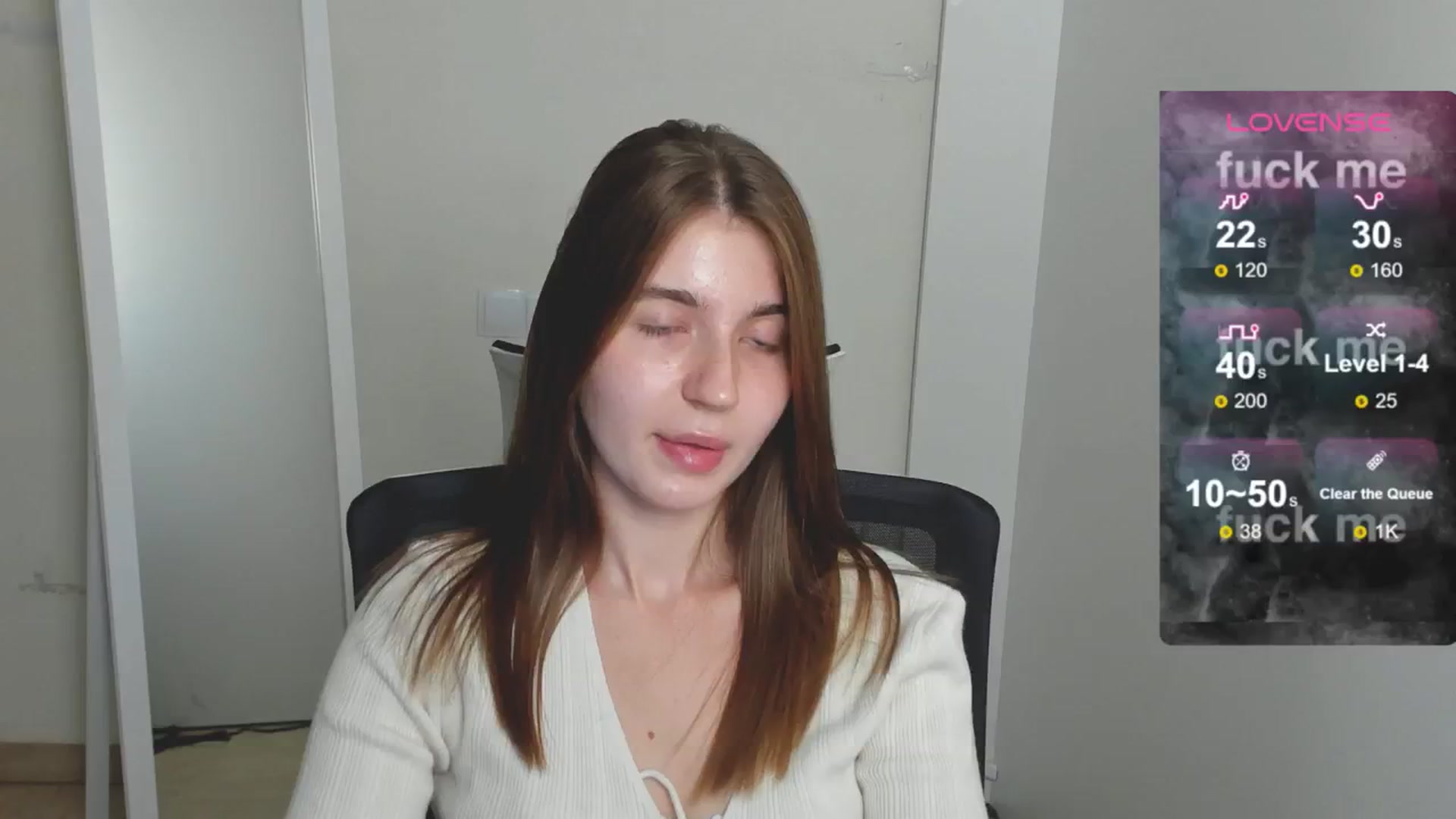 Gallery image thumbnail from Emilia_cherry's myfreecams stream on, 08/07/2024, 10:45 image 19 of 20