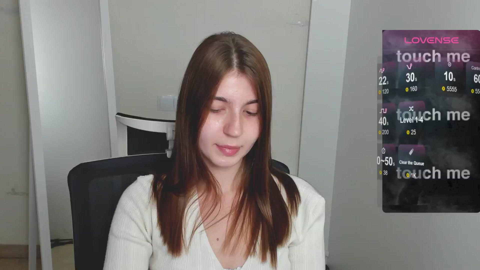 Gallery image thumbnail from Emilia_cherry's myfreecams stream on, 08/07/2024, 10:45 image 6 of 20