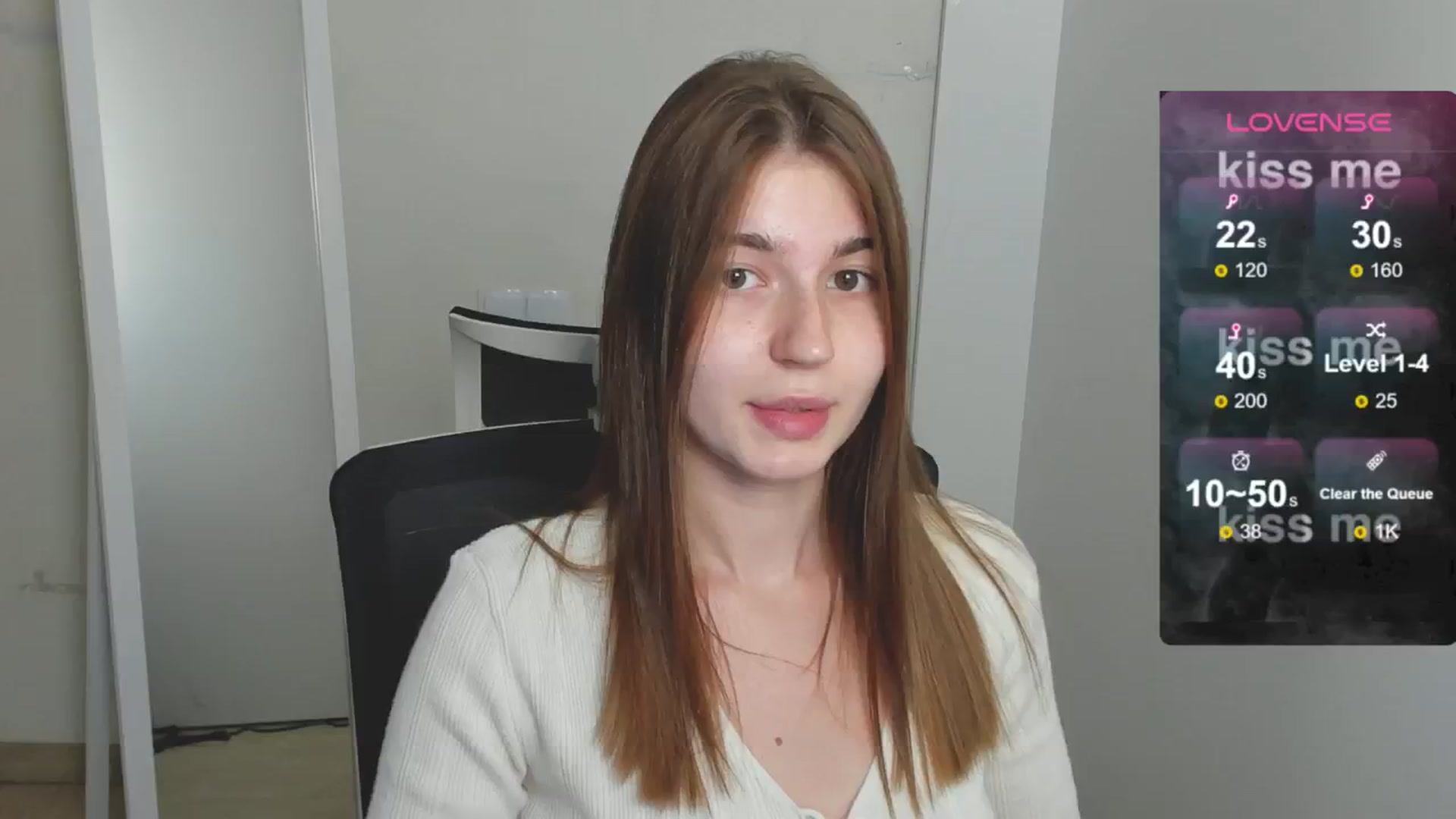 Gallery image thumbnail from Emilia_cherry's myfreecams stream on, 08/07/2024, 11:54 image 1 of 20