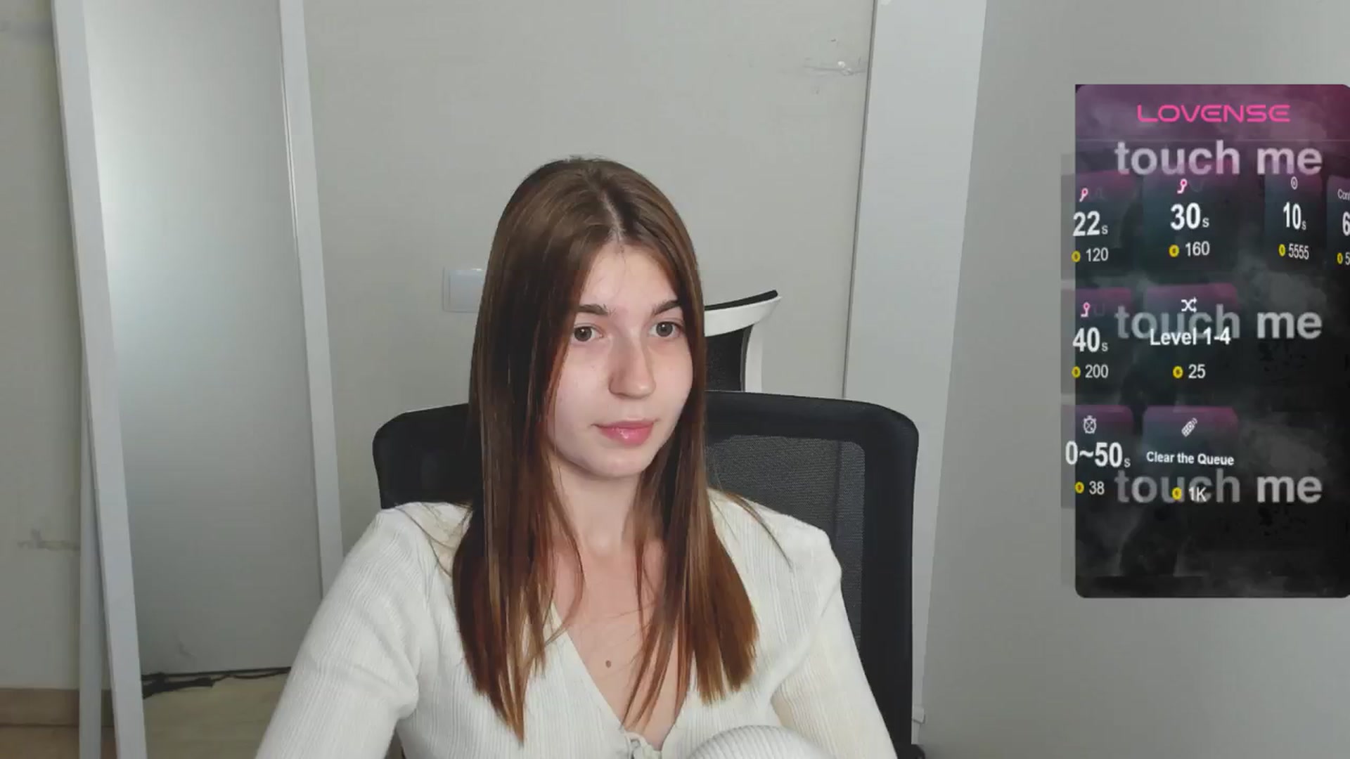 Gallery image thumbnail from Emilia_cherry's myfreecams stream on, 08/07/2024, 11:54 image 9 of 20