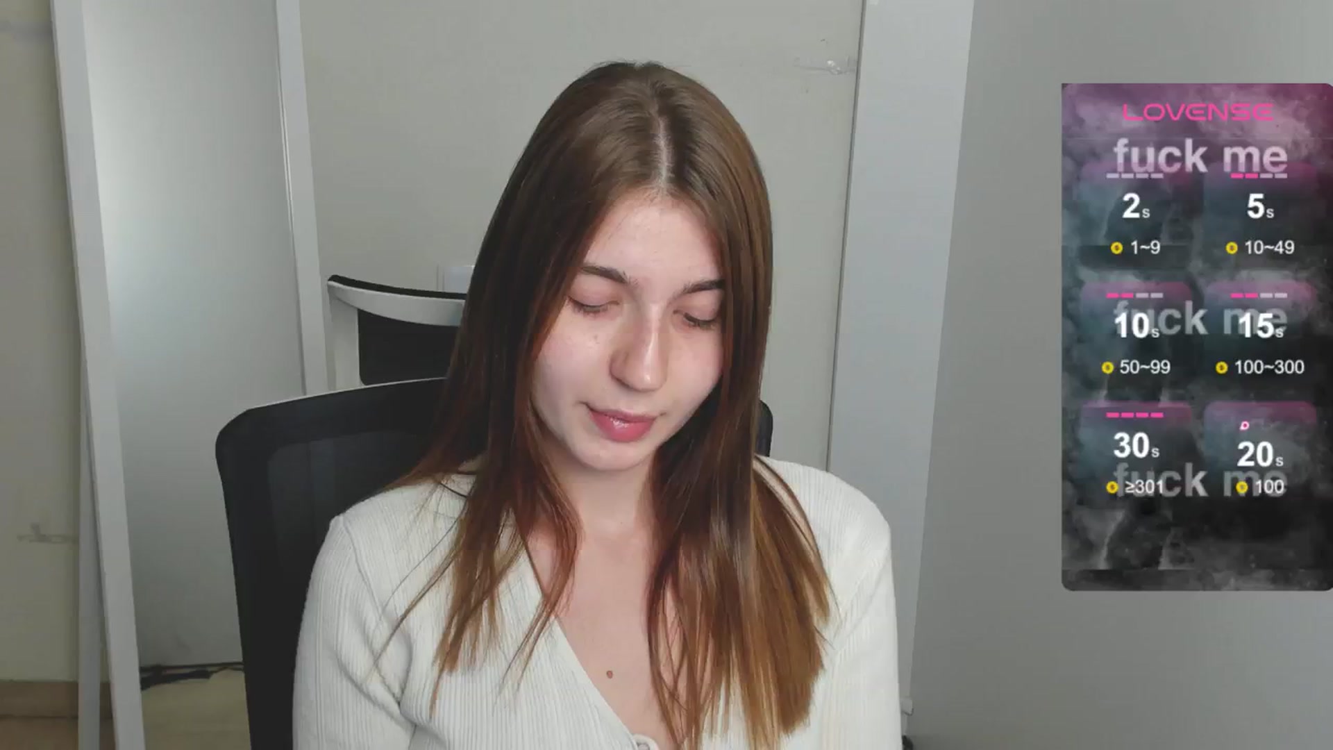 Gallery image thumbnail from Emilia_cherry's myfreecams stream on, 08/07/2024, 11:54 image 19 of 20