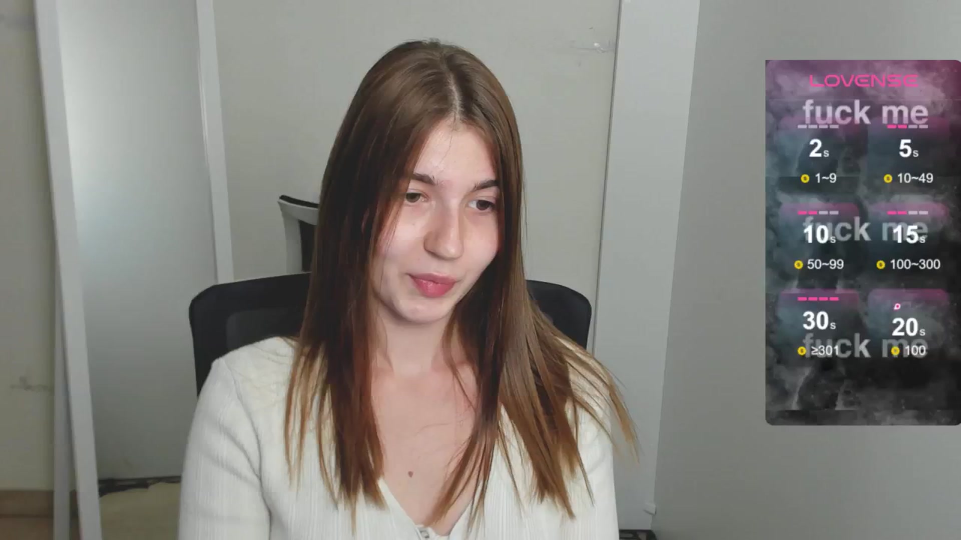 Gallery image thumbnail from Emilia_cherry's myfreecams stream on, 08/07/2024, 11:54 image 13 of 20