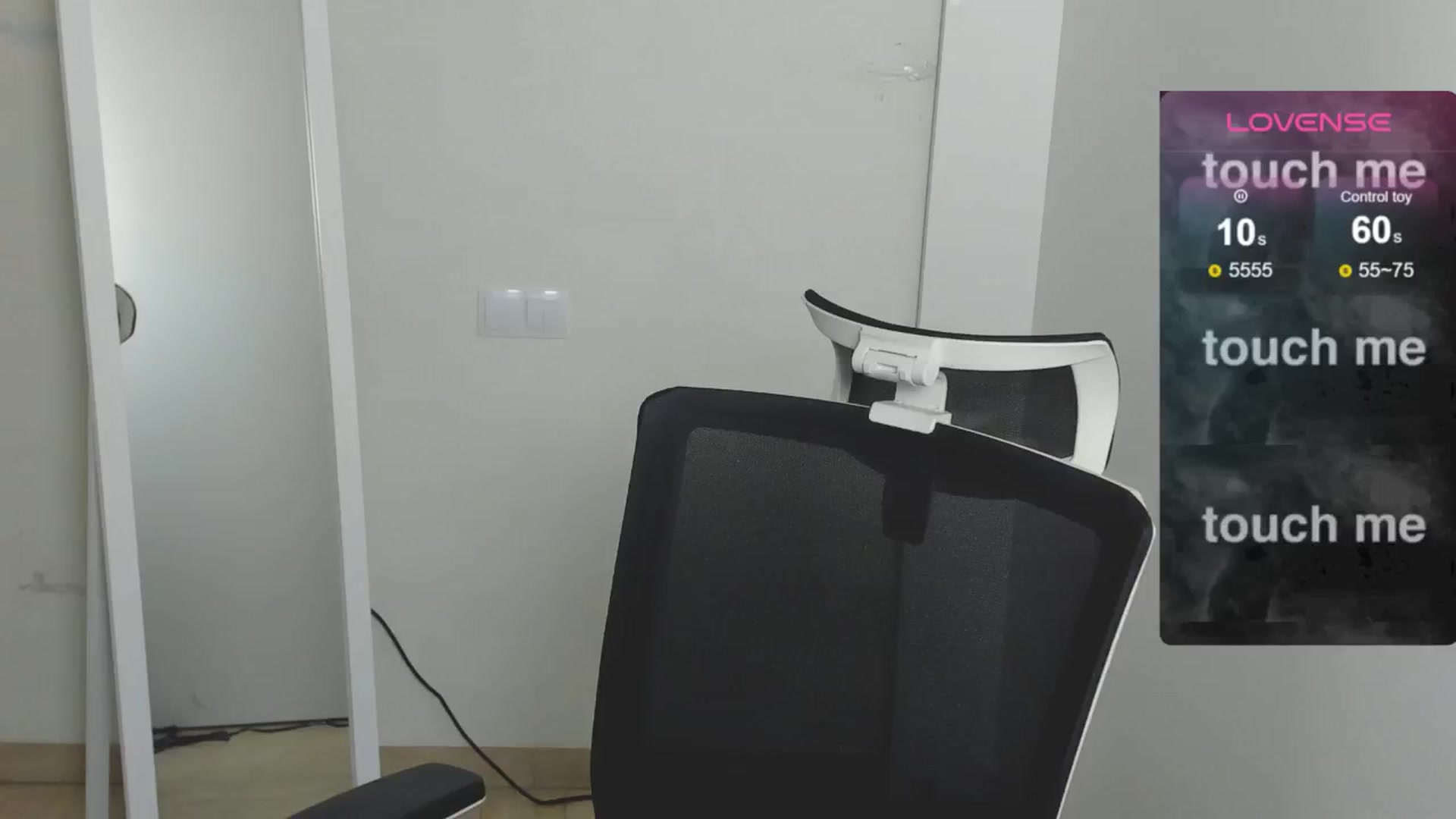 Gallery image thumbnail from Emilia_cherry's myfreecams stream on, 08/07/2024, 11:54 image 3 of 20