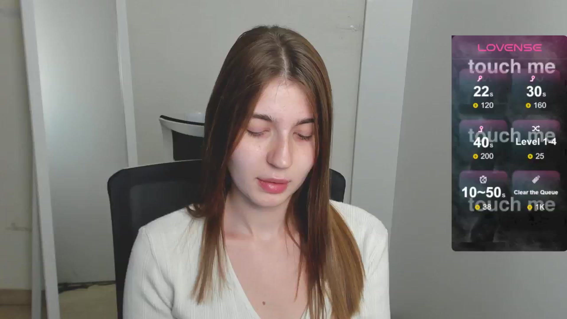 Gallery image thumbnail from Emilia_cherry's myfreecams stream on, 08/07/2024, 11:54 image 14 of 20