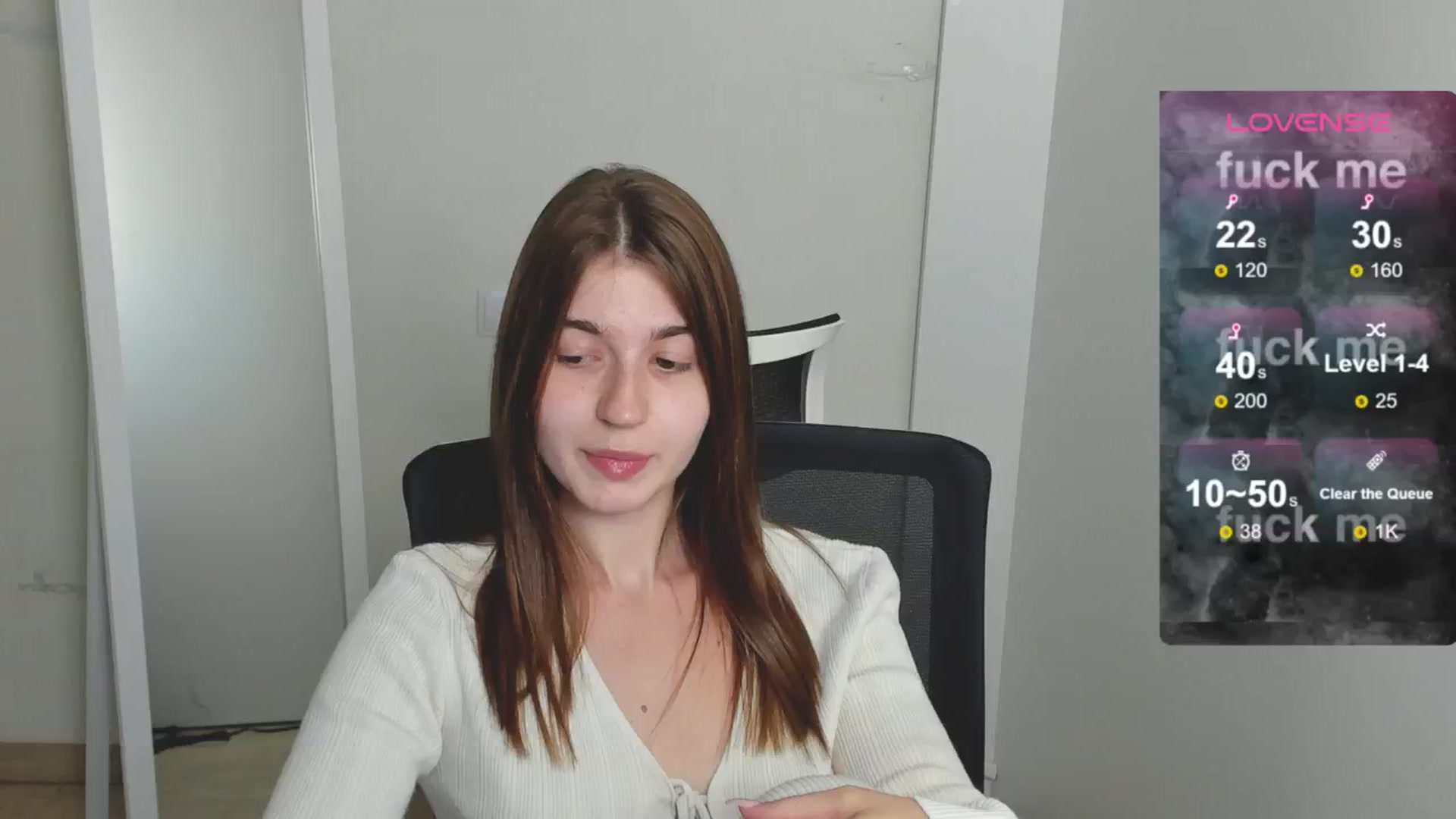 Gallery image thumbnail from Emilia_cherry's myfreecams stream on, 08/07/2024, 11:54 image 8 of 20