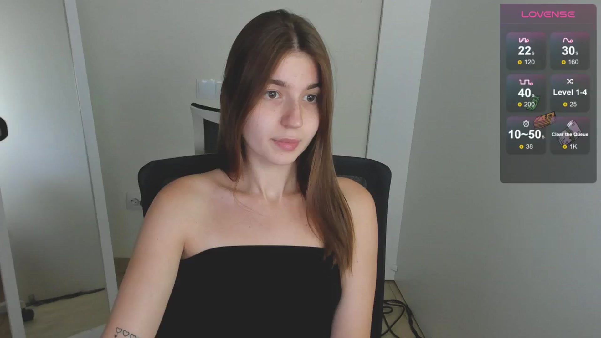 Gallery image thumbnail from Emilia_cherry's myfreecams stream on, 08/13/2024, 09:39 image 1 of 20