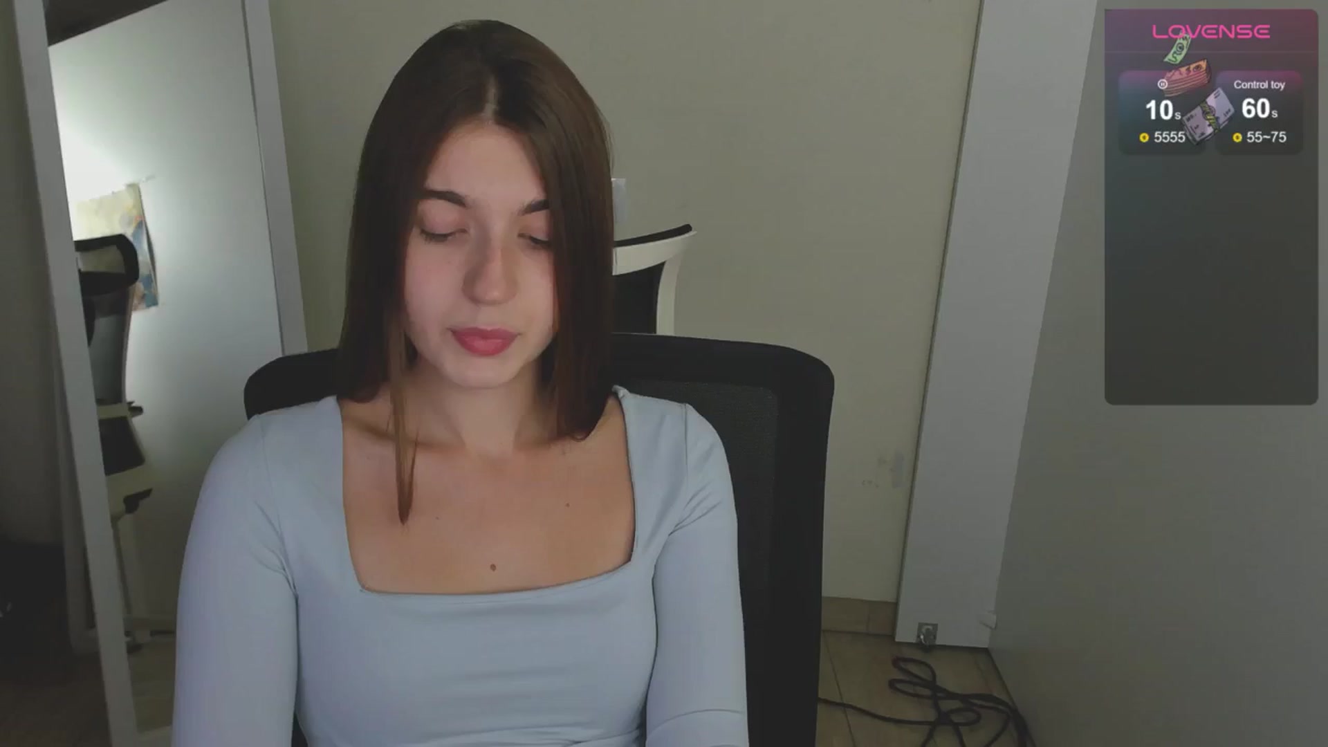 Gallery image thumbnail from Emilia_cherry's myfreecams stream on, 08/14/2024, 08:03 image 14 of 20