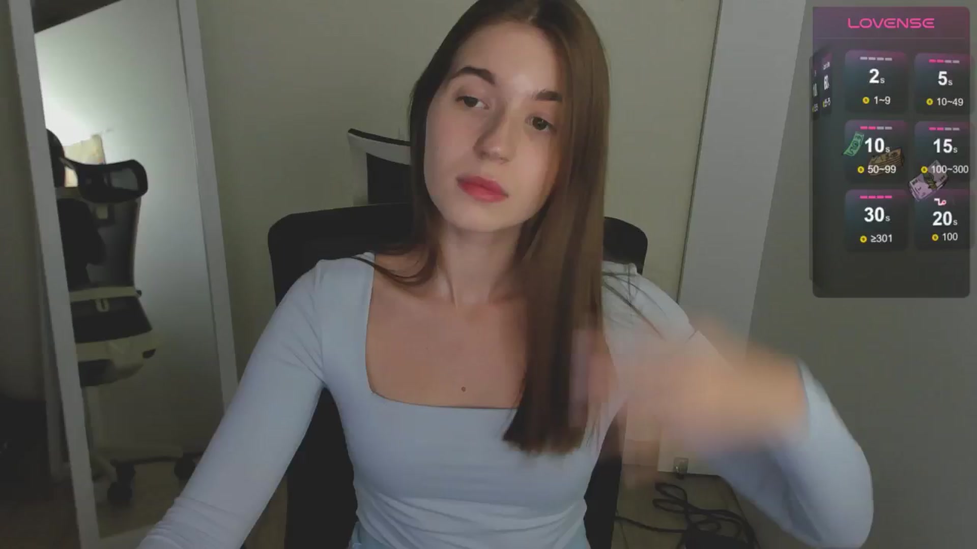 Gallery image thumbnail from Emilia_cherry's myfreecams stream on, 08/14/2024, 08:03 image 6 of 20