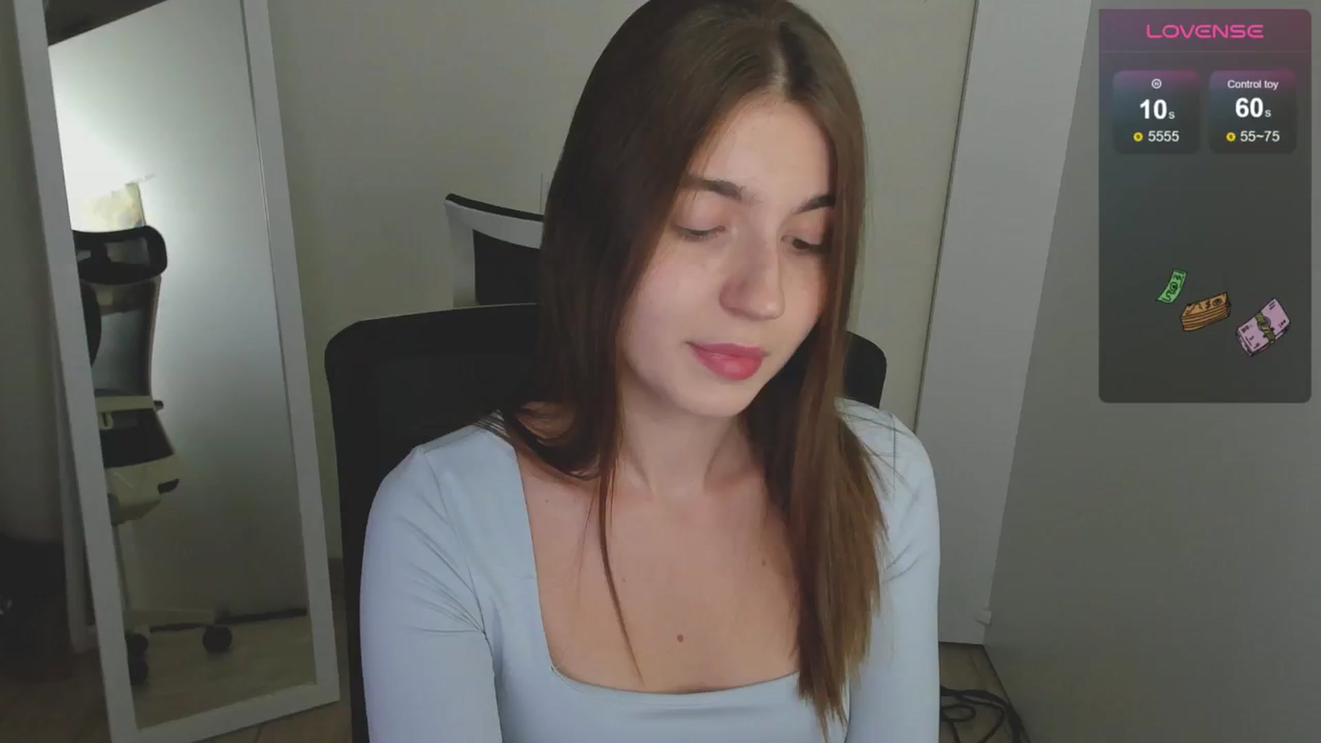 Gallery image thumbnail from Emilia_cherry's myfreecams stream on, 08/14/2024, 08:03 image 7 of 20