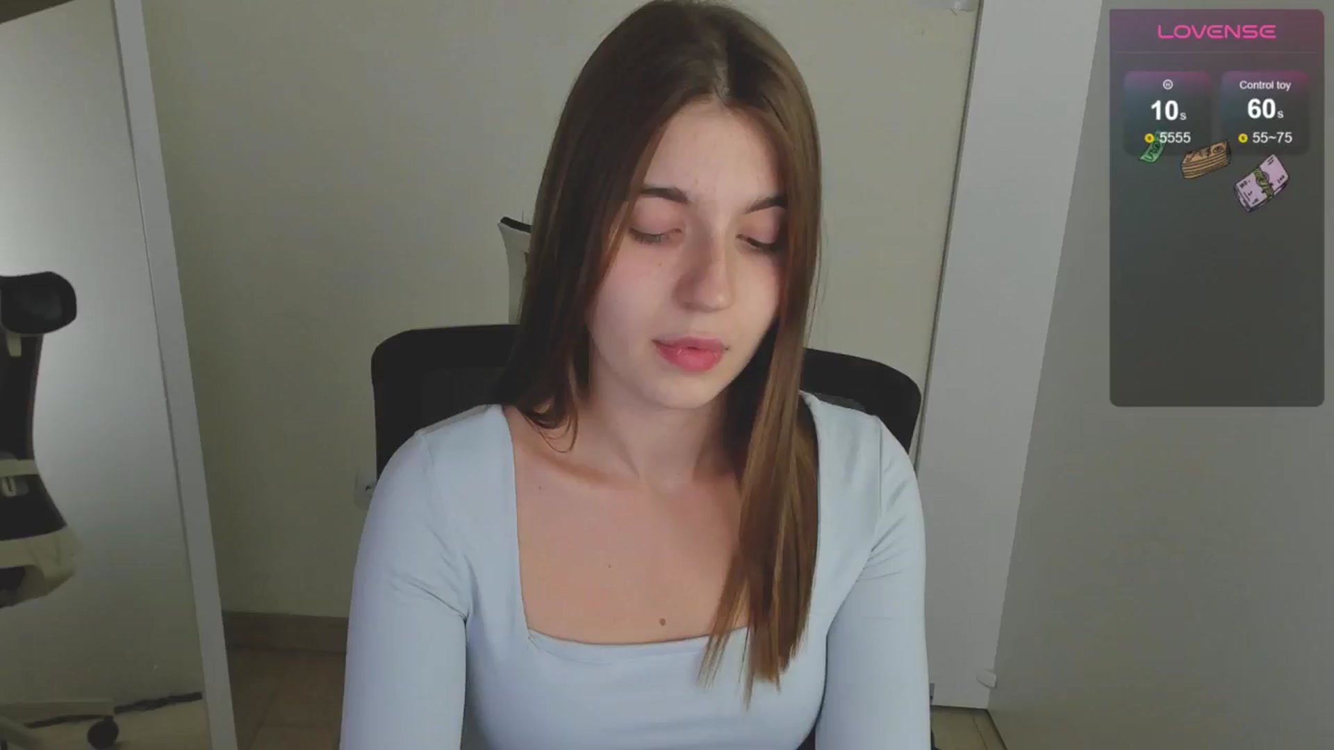 Gallery image thumbnail from Emilia_cherry's myfreecams stream on, 08/15/2024, 10:38 image 4 of 20