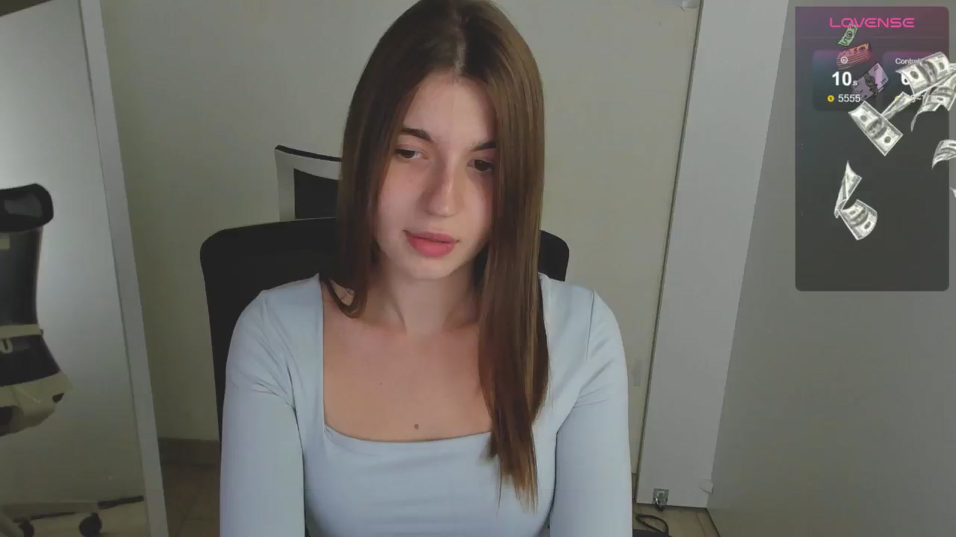Gallery image thumbnail from Emilia_cherry's myfreecams stream on, 08/15/2024, 10:38 image 10 of 20