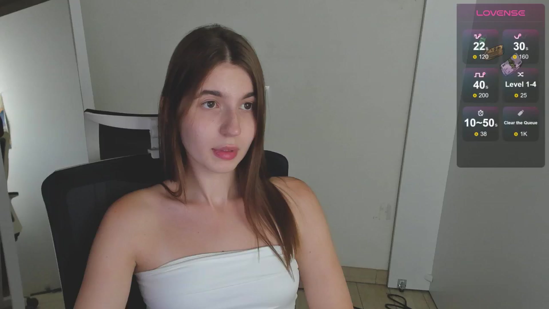 Gallery image thumbnail from Emilia_cherry's myfreecams stream on, 08/16/2024, 09:16 image 18 of 20