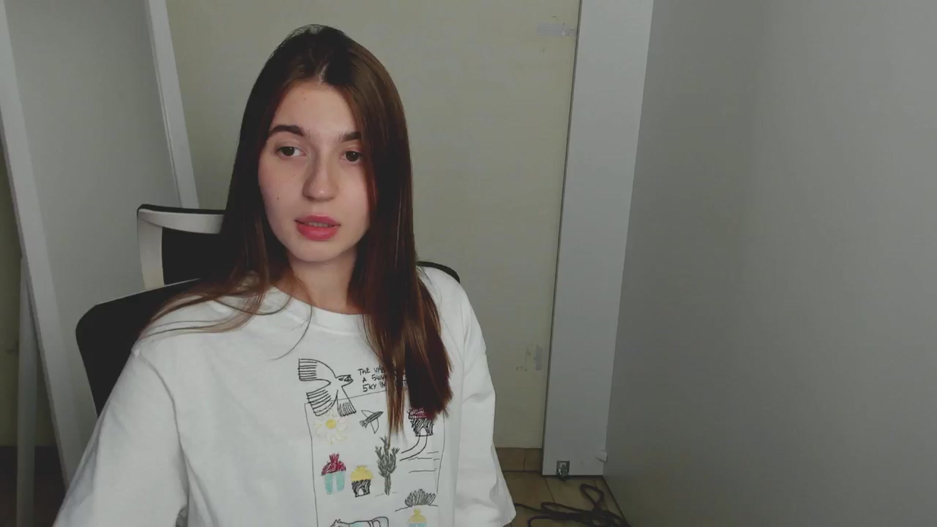 Gallery image thumbnail from Emilia_cherry's myfreecams stream on, 08/17/2024, 09:22 image 17 of 20