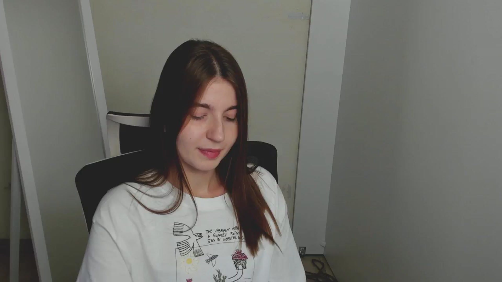 Gallery image thumbnail from Emilia_cherry's myfreecams stream on, 08/17/2024, 09:22 image 2 of 20