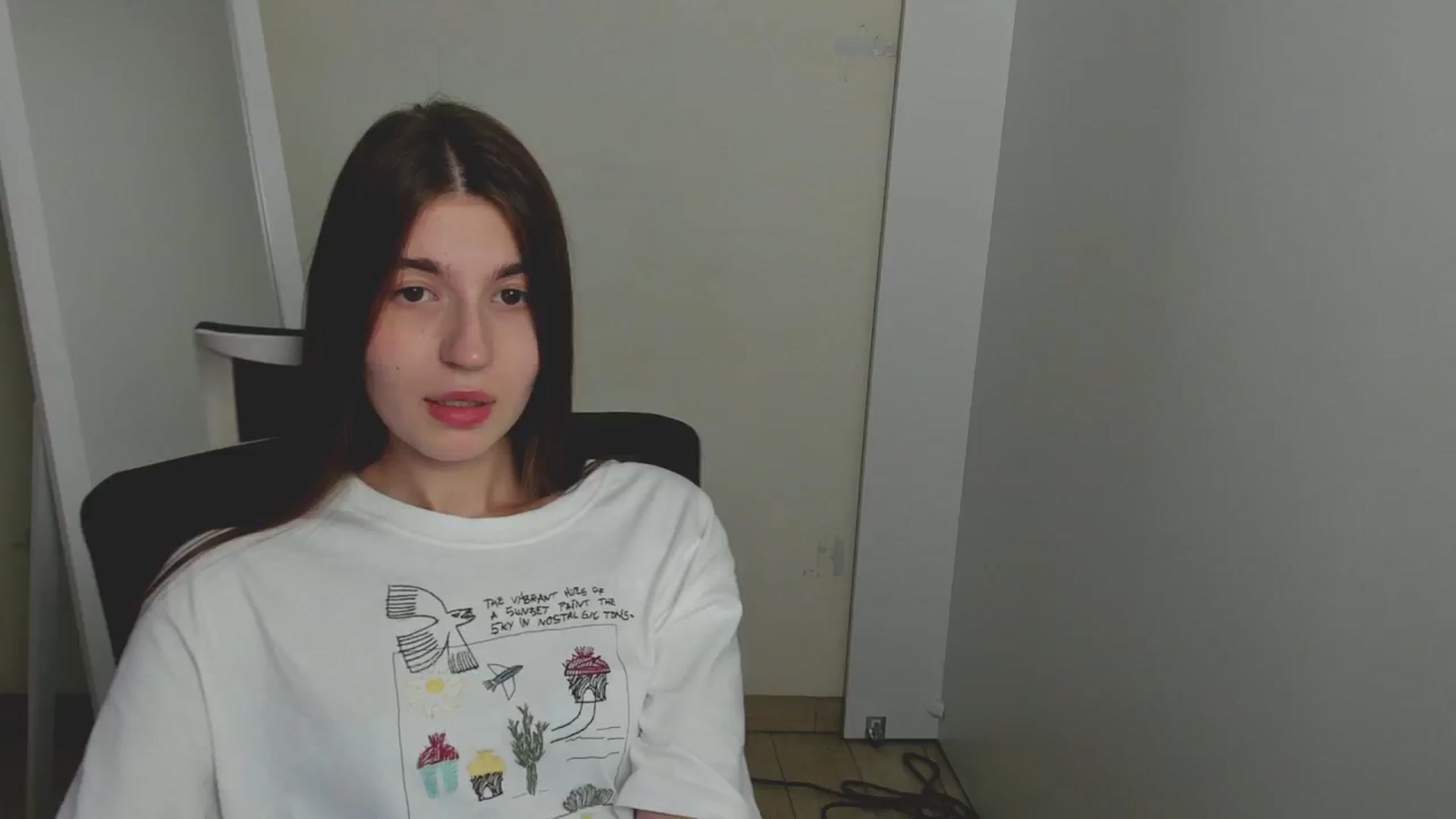 Gallery image thumbnail from Emilia_cherry's myfreecams stream on, 08/17/2024, 09:22 image 11 of 20