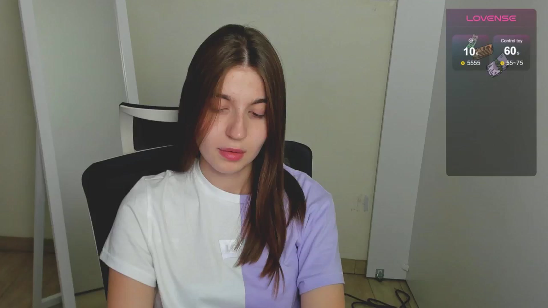 Gallery image thumbnail from Emilia_cherry's myfreecams stream on, 08/20/2024, 10:09 image 10 of 20