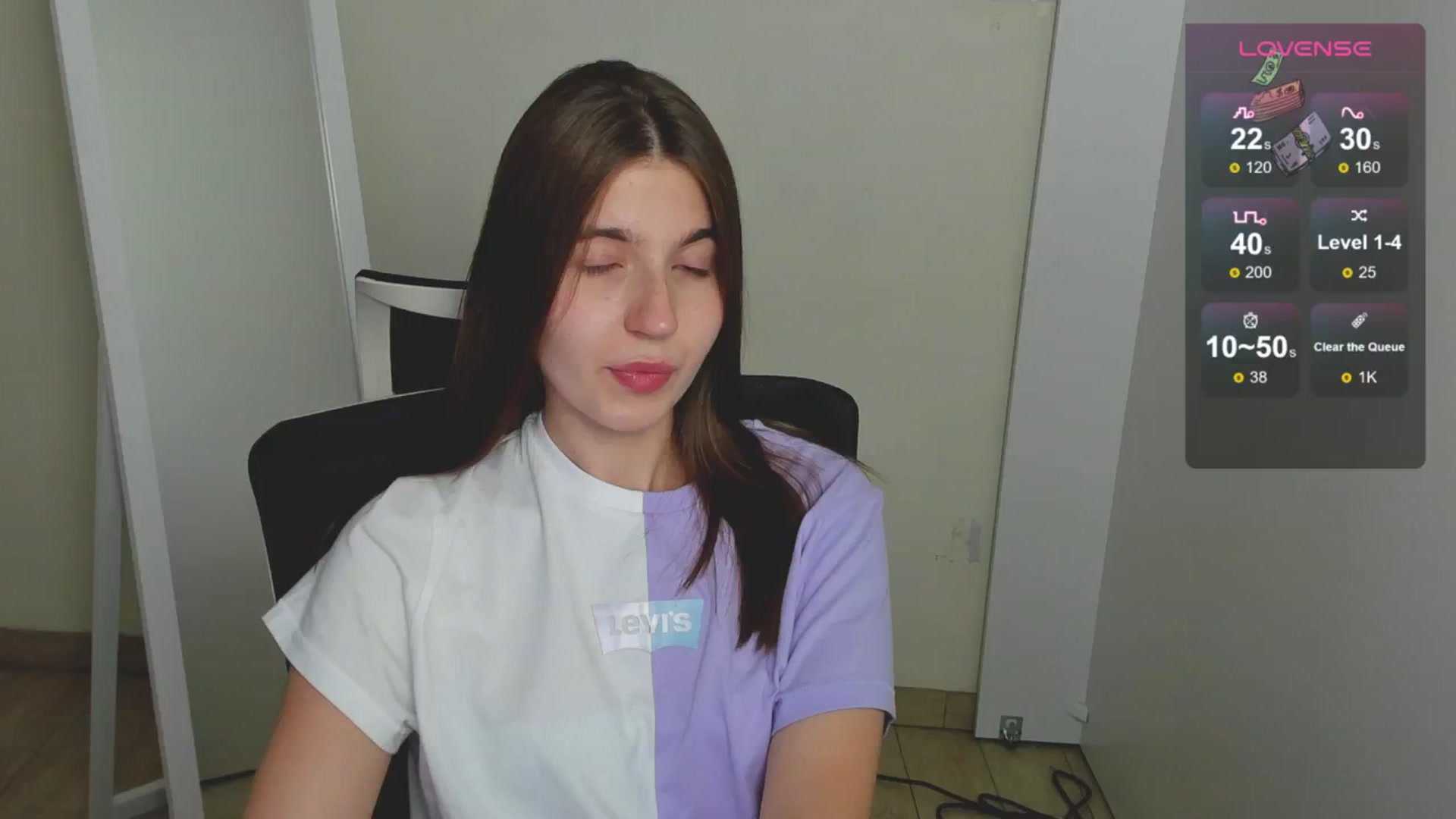 Gallery image thumbnail from Emilia_cherry's myfreecams stream on, 08/20/2024, 10:09 image 13 of 20