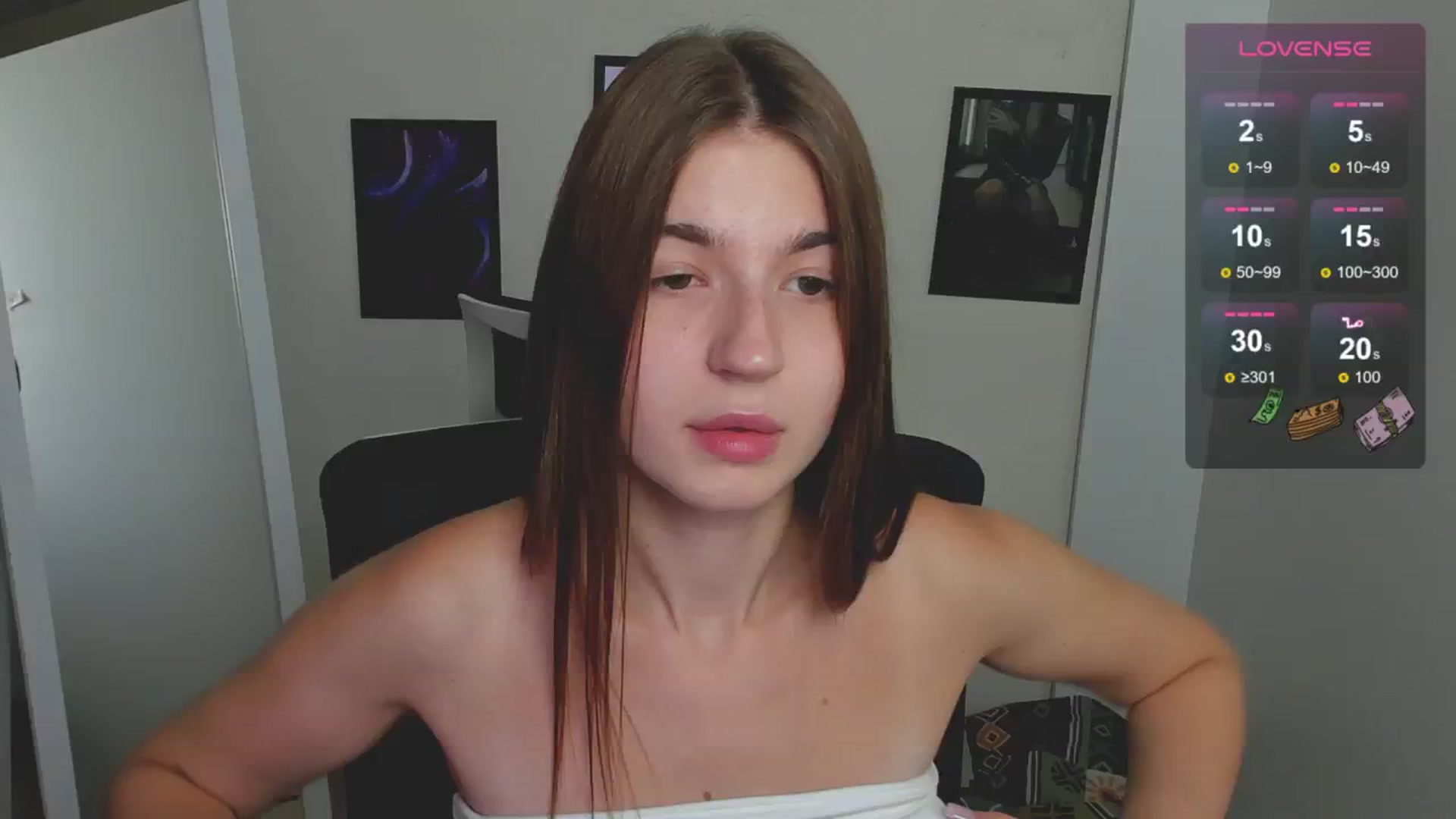 Gallery image thumbnail from Emilia_cherry's myfreecams stream on, 08/26/2024, 07:37 image 1 of 20