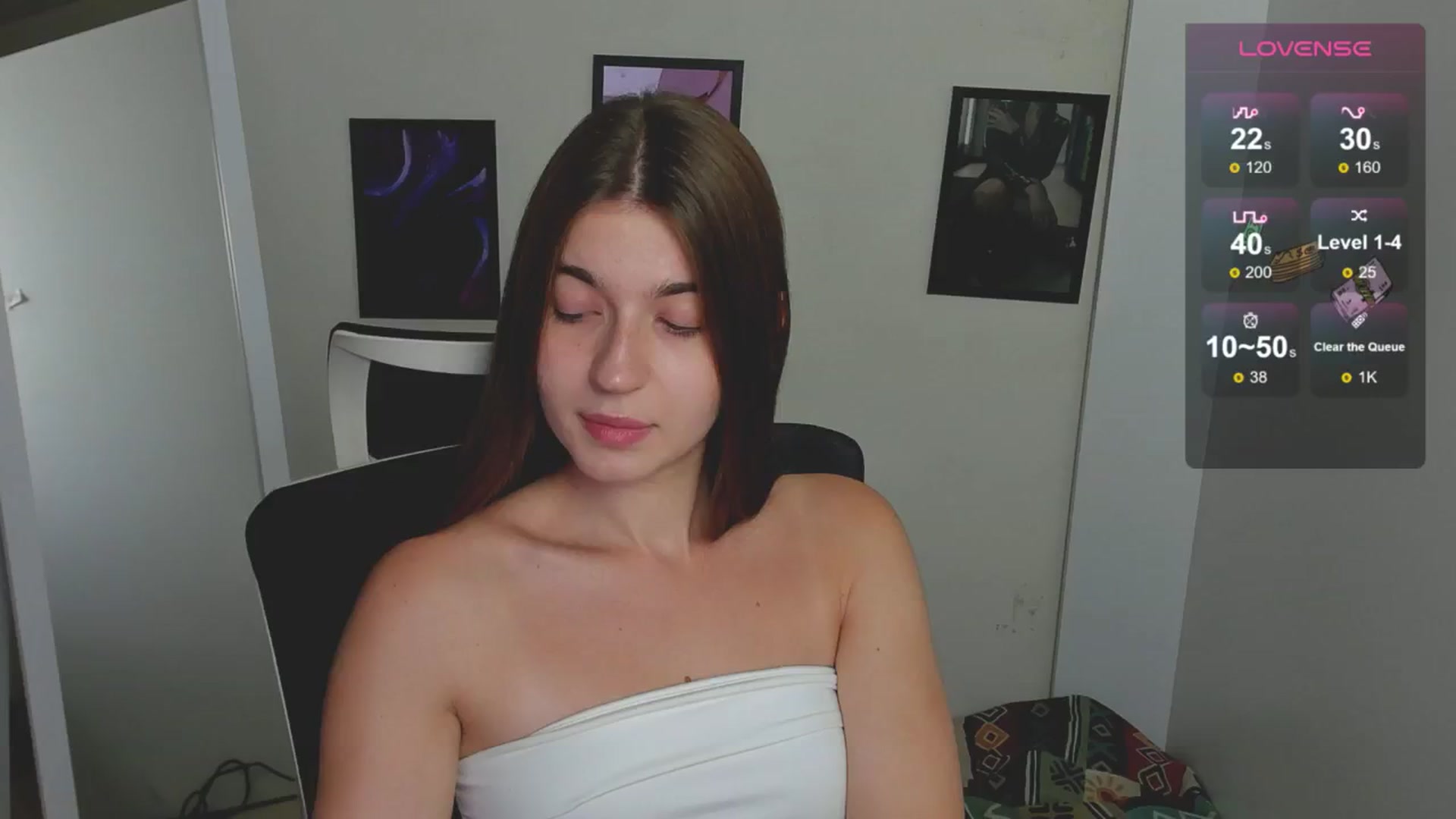 Gallery image thumbnail from Emilia_cherry's myfreecams stream on, 08/26/2024, 07:37 image 9 of 20