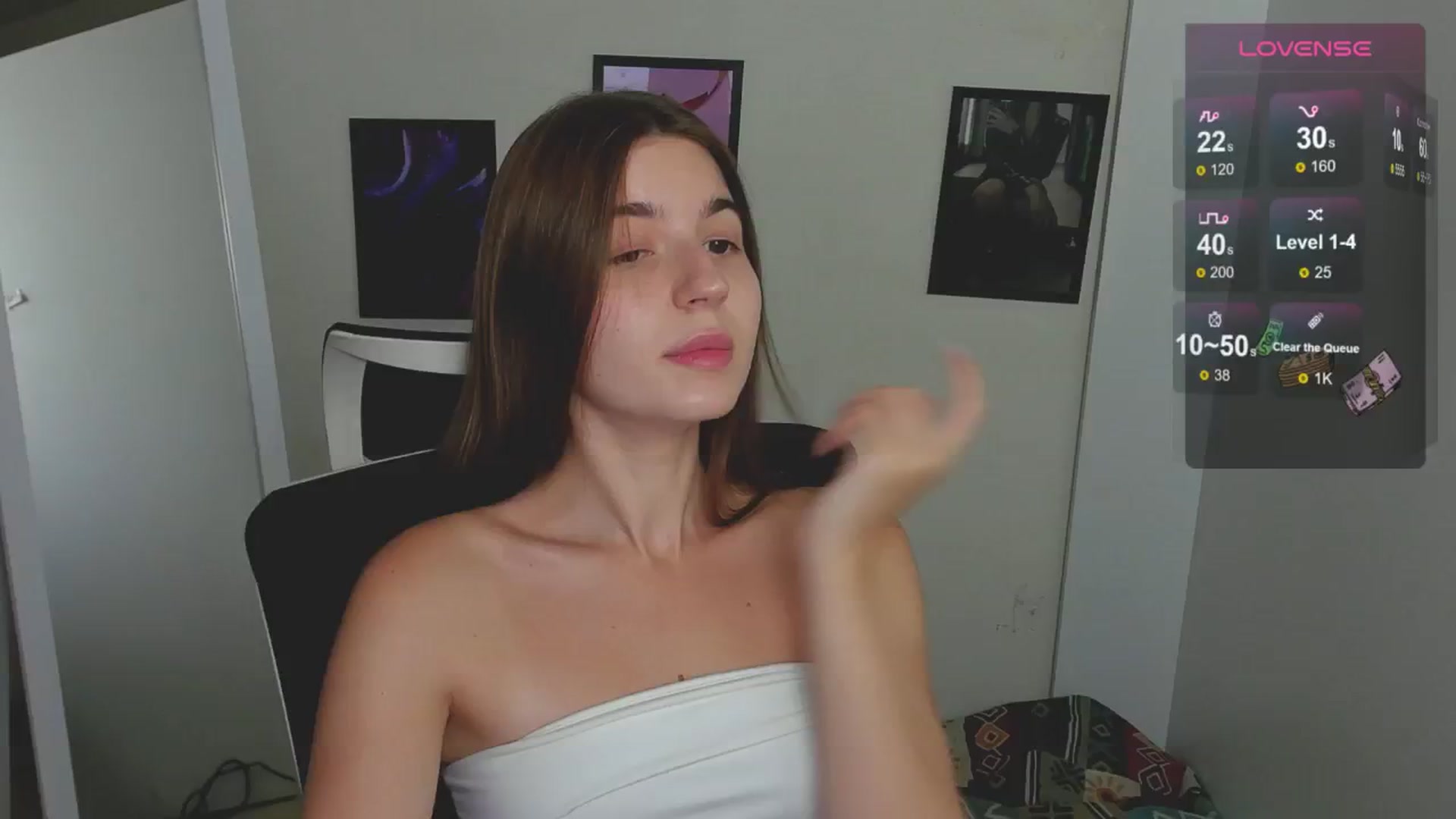 Gallery image thumbnail from Emilia_cherry's myfreecams stream on, 08/26/2024, 07:37 image 10 of 20