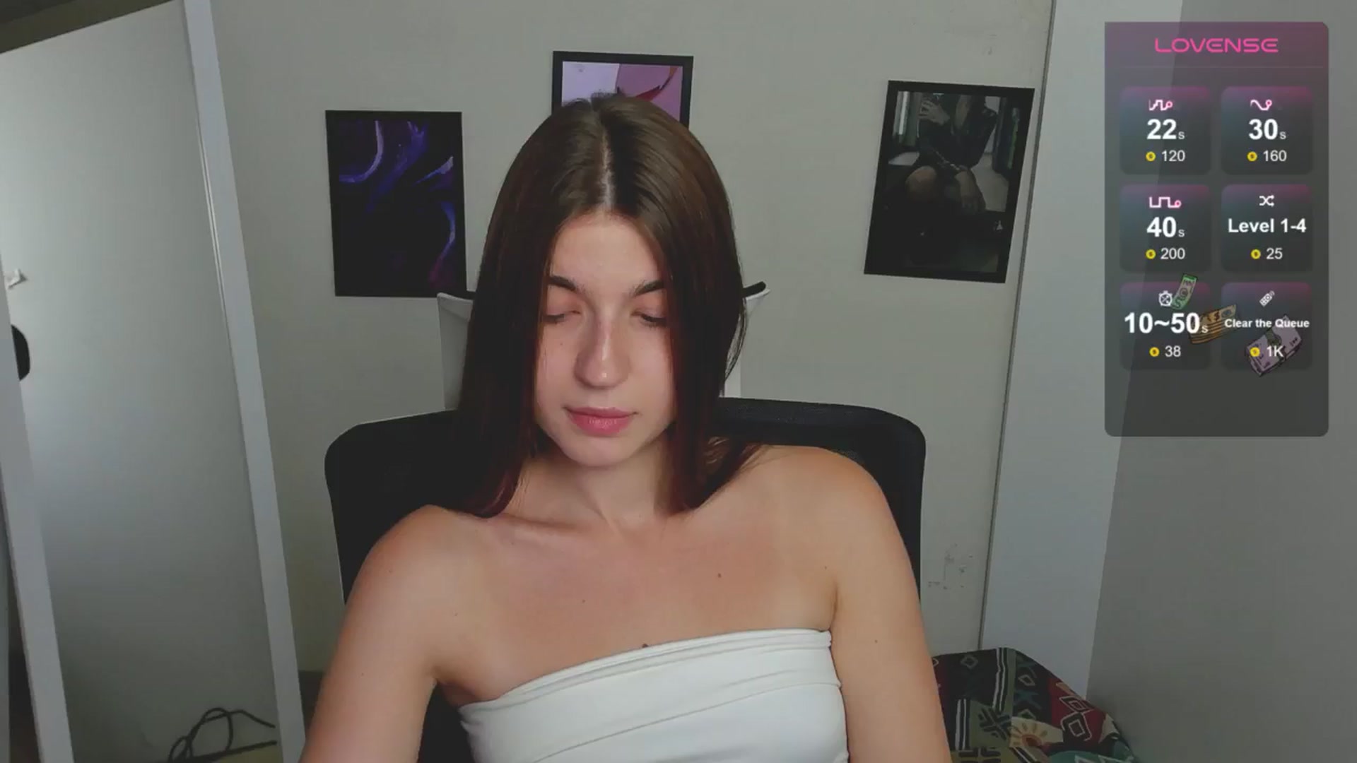 Gallery image thumbnail from Emilia_cherry's myfreecams stream on, 08/26/2024, 07:37 image 13 of 20