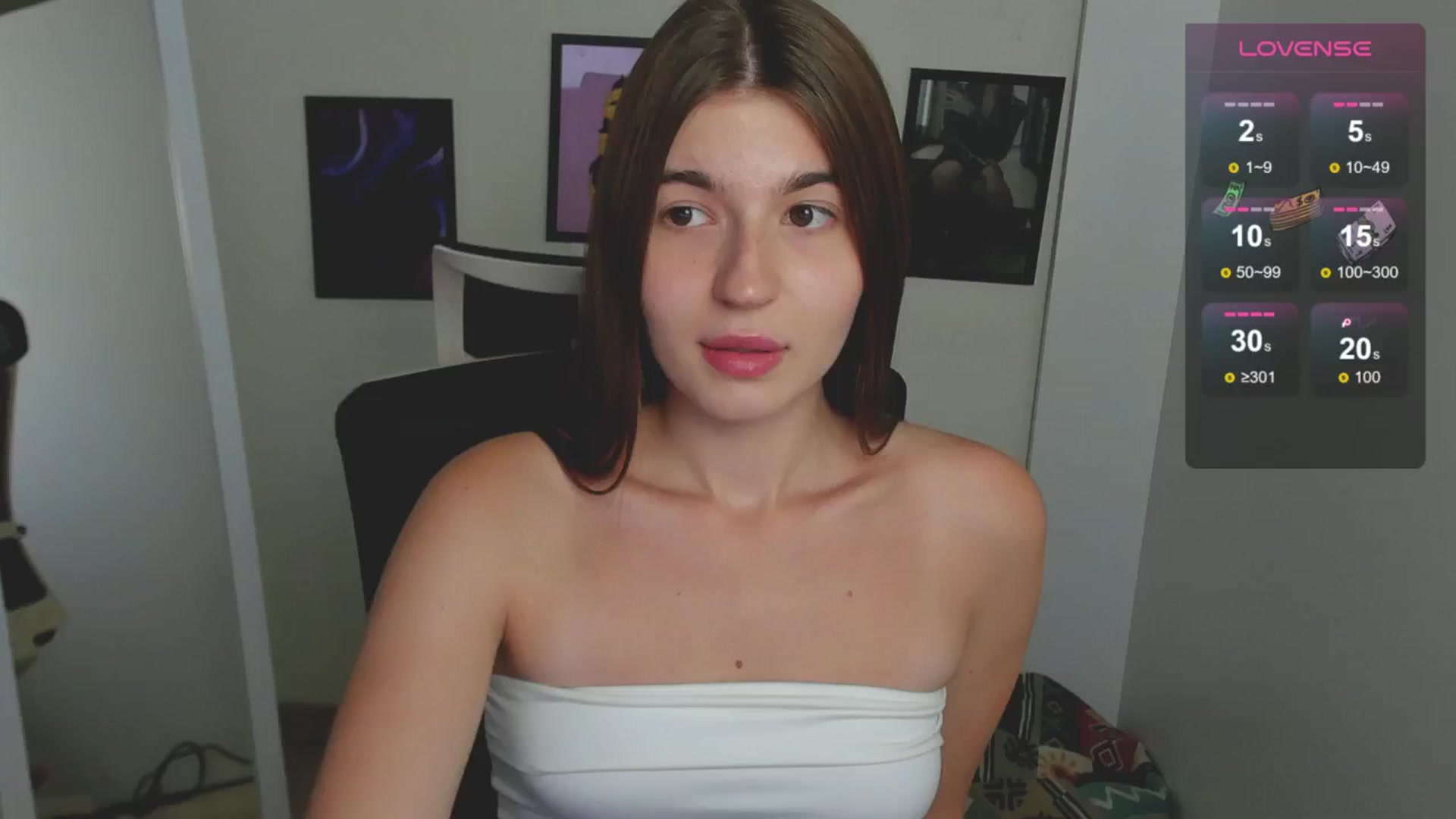 Gallery image thumbnail from Emilia_cherry's myfreecams stream on, 08/26/2024, 08:03 image 19 of 20
