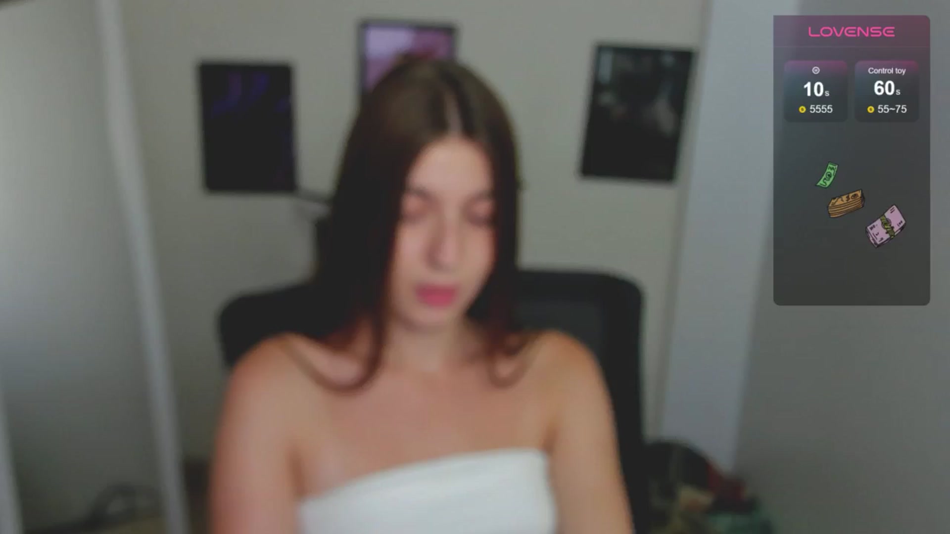 Gallery image thumbnail from Emilia_cherry's myfreecams stream on, 08/26/2024, 08:03 image 8 of 20
