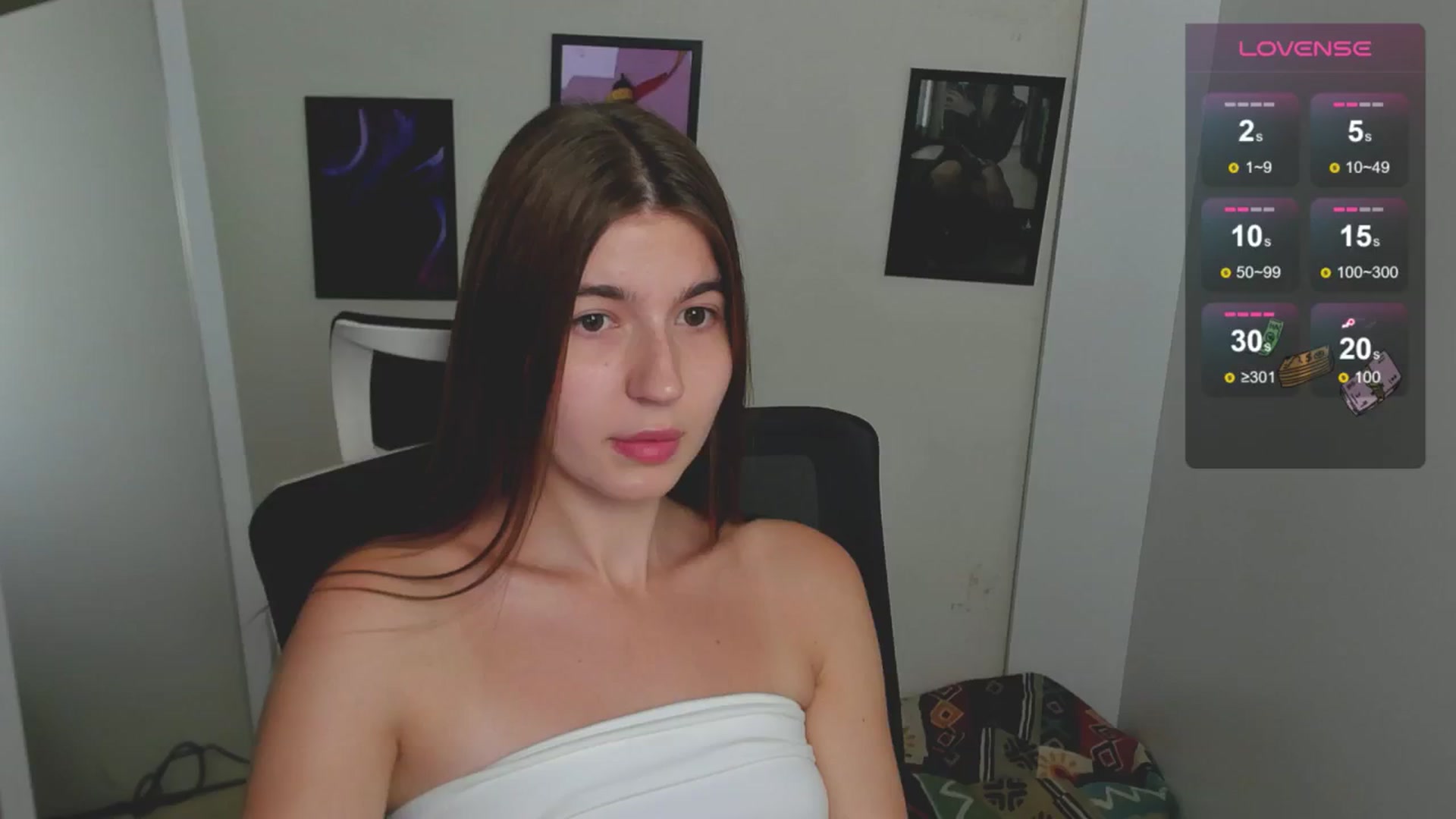 Gallery image thumbnail from Emilia_cherry's myfreecams stream on, 08/26/2024, 08:03 image 12 of 20