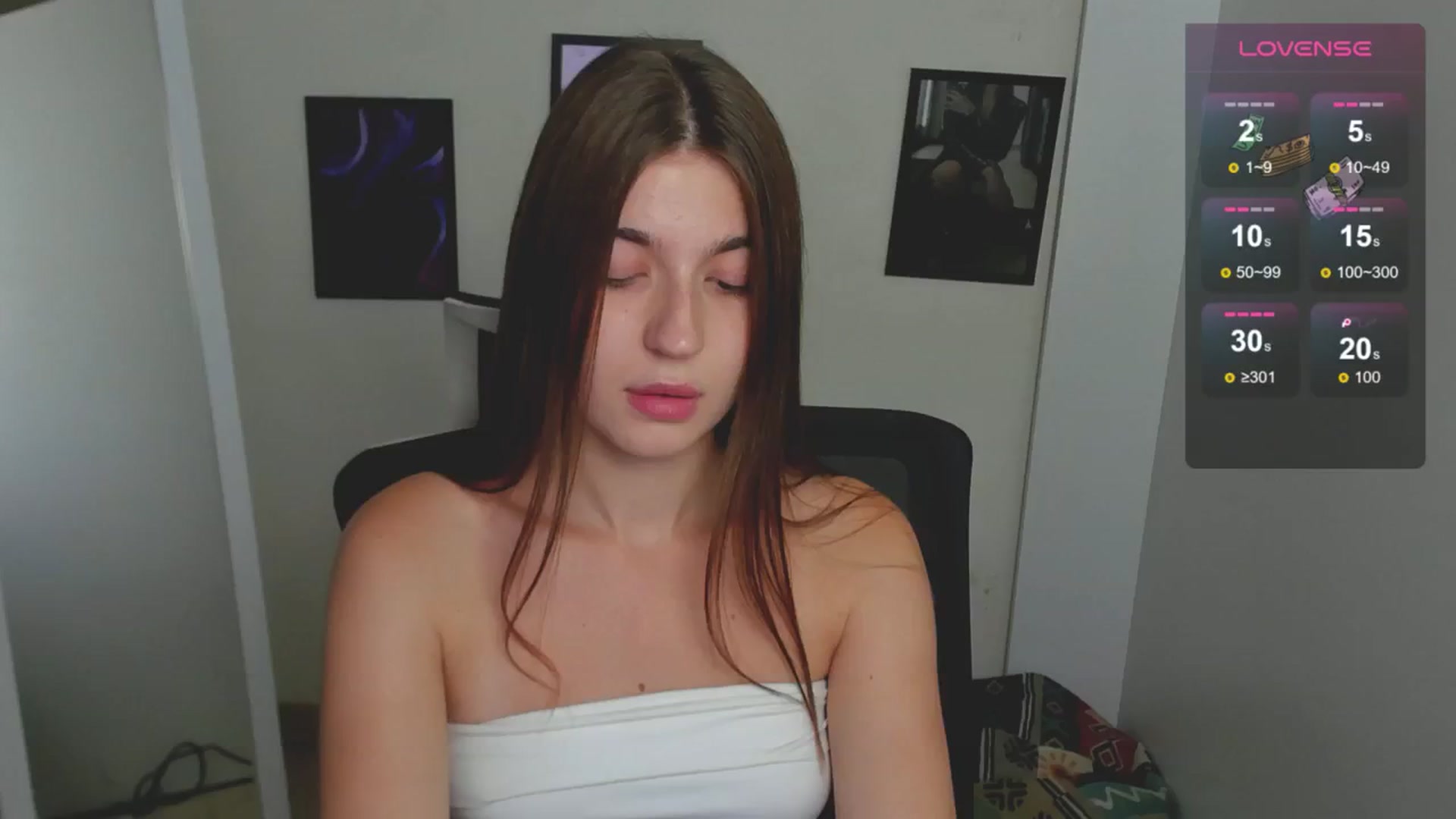 Gallery image thumbnail from Emilia_cherry's myfreecams stream on, 08/26/2024, 08:03 image 15 of 20
