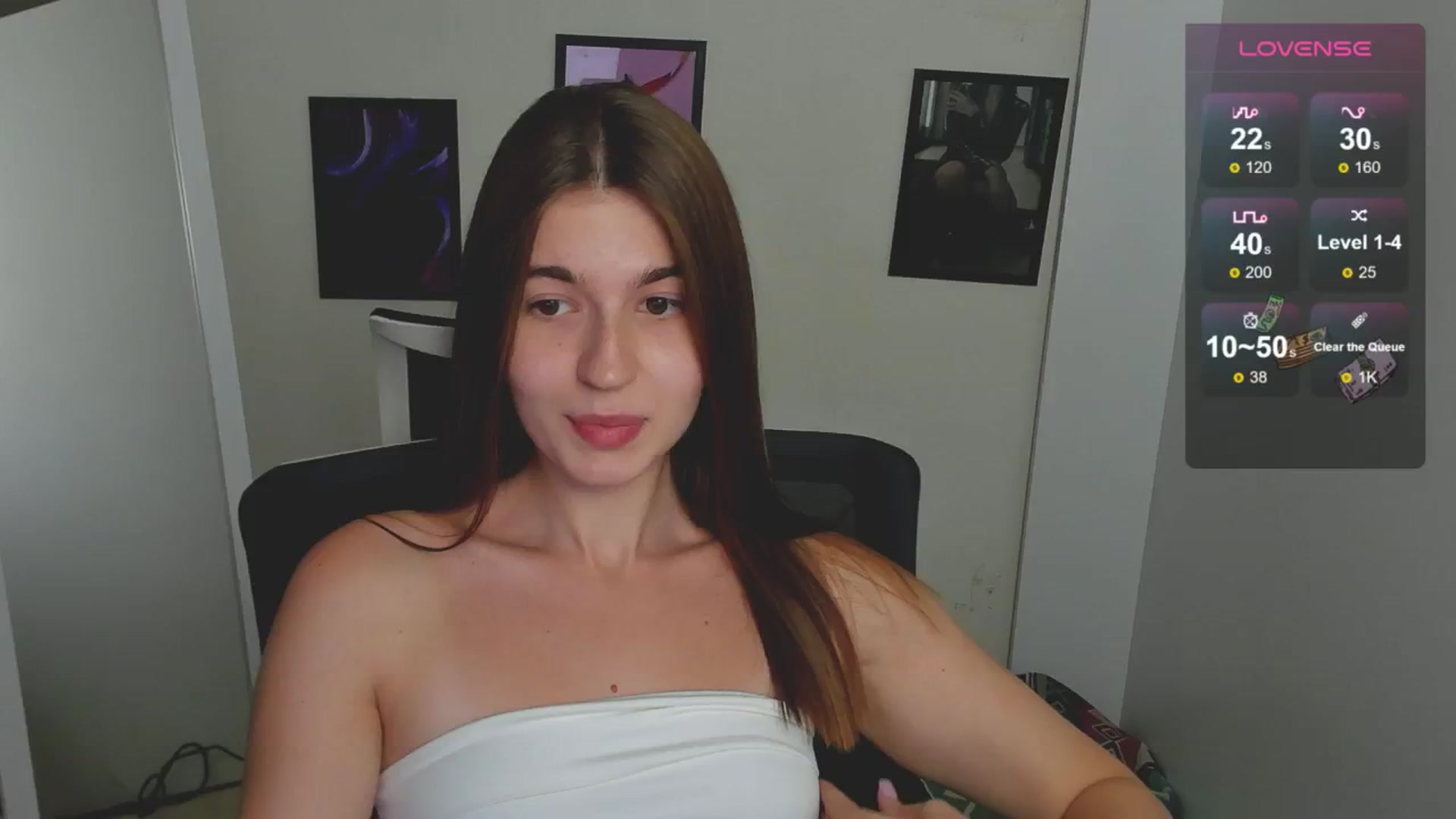 Gallery image thumbnail from Emilia_cherry's myfreecams stream on, 08/26/2024, 09:01 image 14 of 20