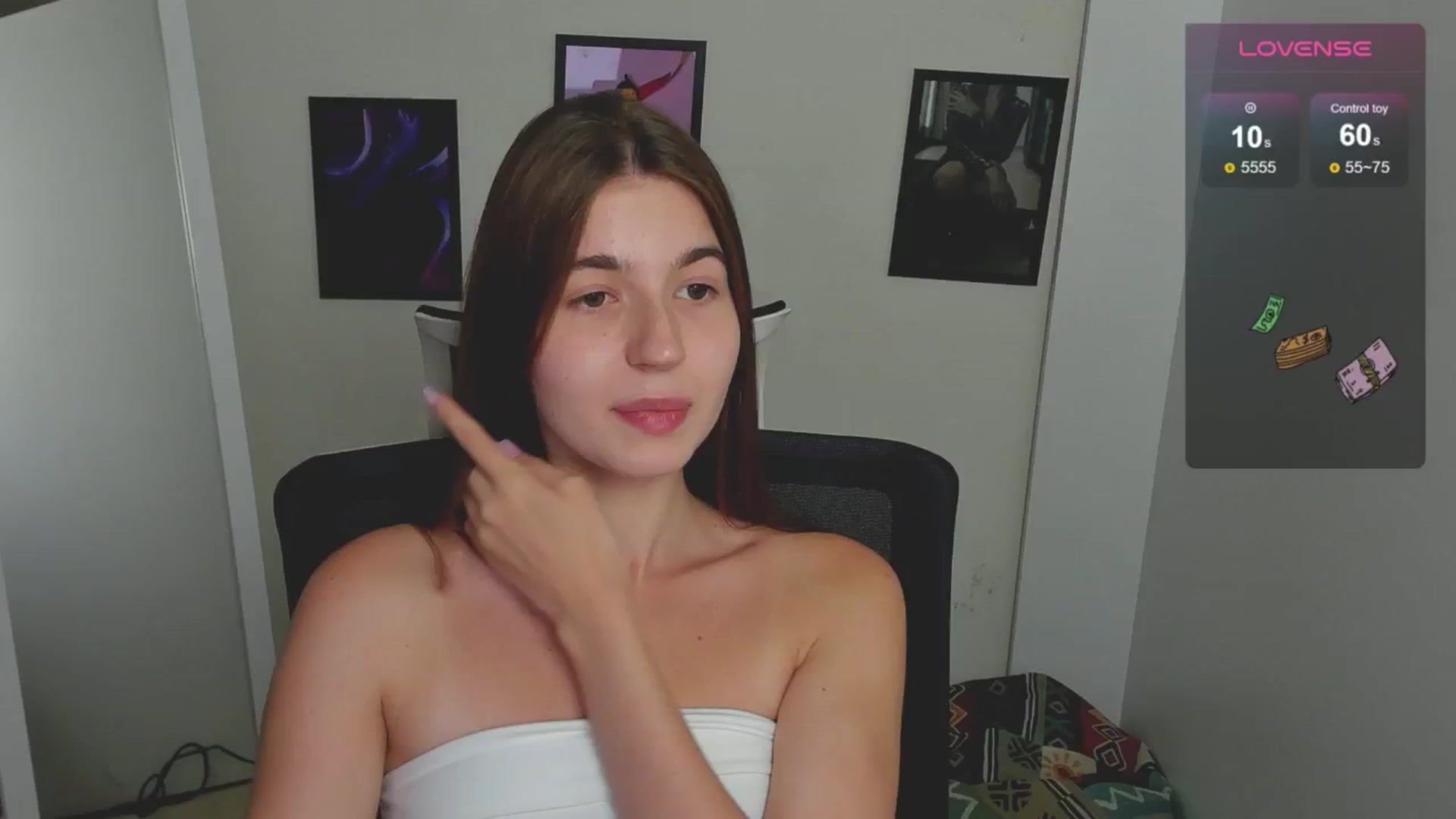 Gallery image thumbnail from Emilia_cherry's myfreecams stream on, 08/26/2024, 09:01 image 18 of 20