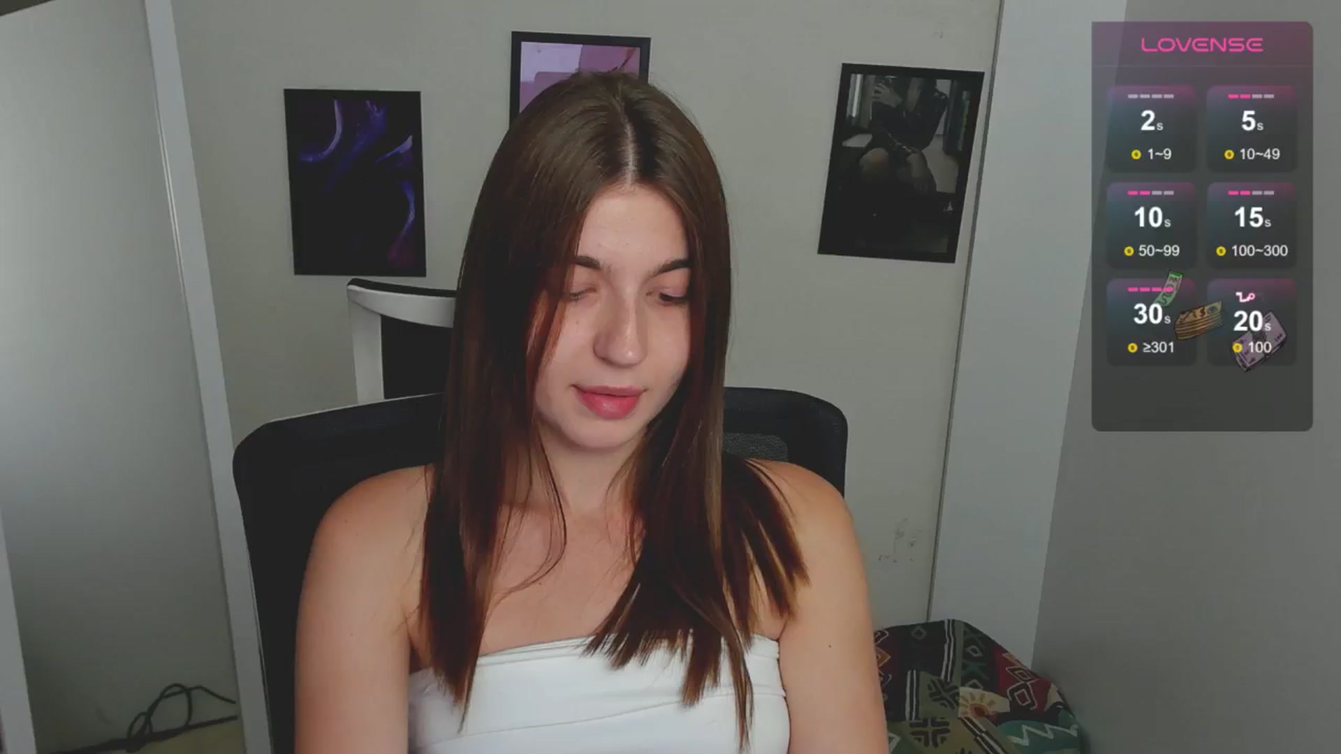 Gallery image thumbnail from Emilia_cherry's myfreecams stream on, 08/26/2024, 09:01 image 8 of 20