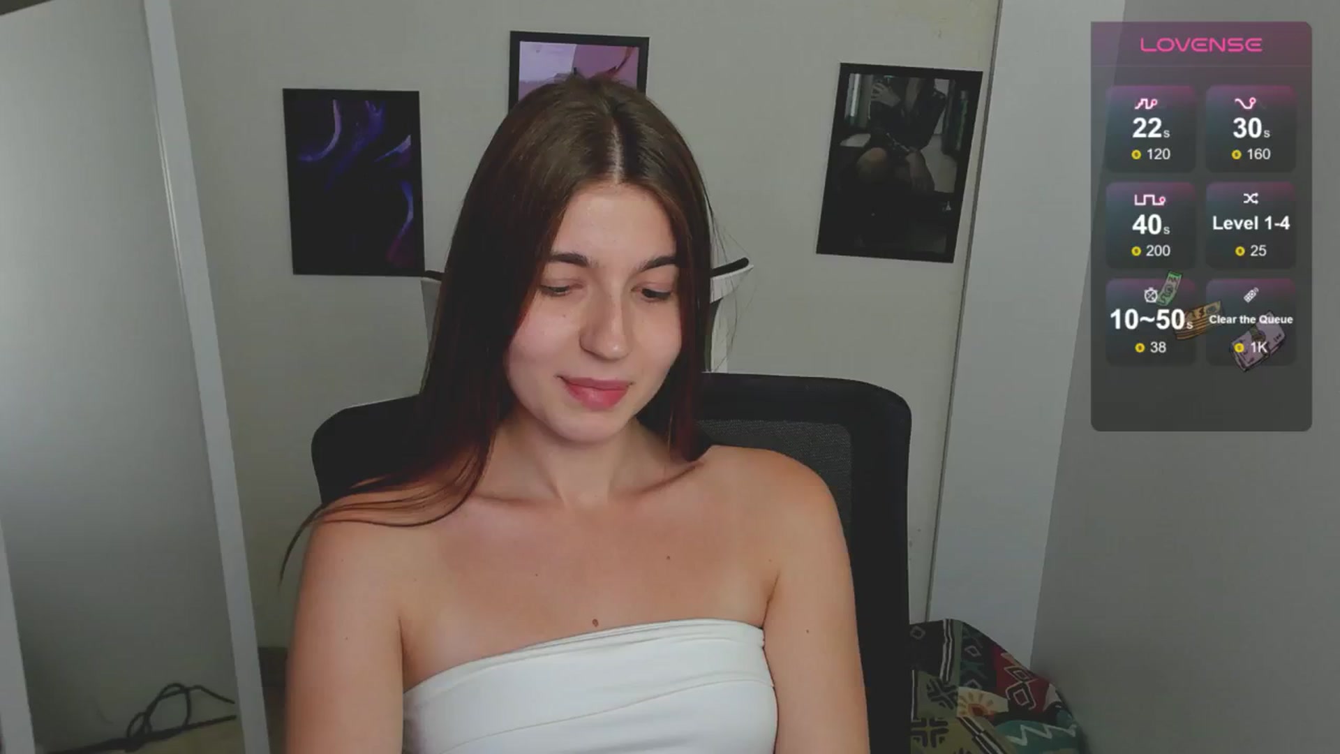 Gallery image thumbnail from Emilia_cherry's myfreecams stream on, 08/26/2024, 09:01 image 12 of 20
