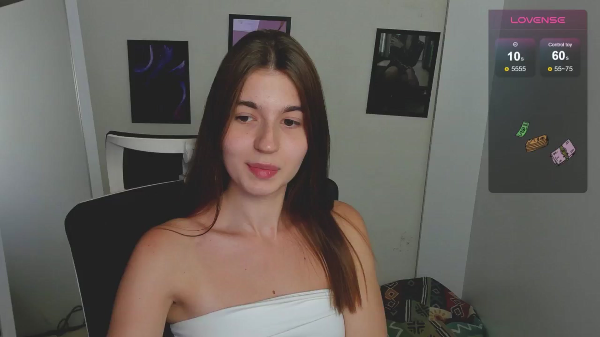Gallery image thumbnail from Emilia_cherry's myfreecams stream on, 08/26/2024, 09:01 image 20 of 20