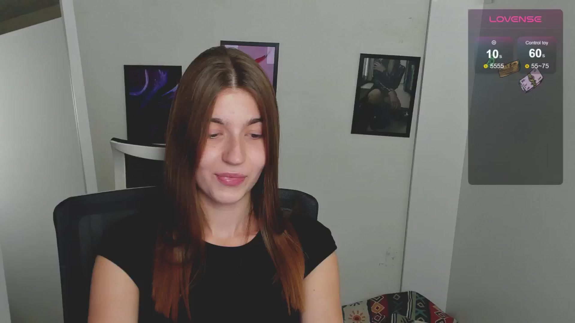 Gallery image thumbnail from Emilia_cherry's myfreecams stream on, 08/27/2024, 09:00 image 7 of 20