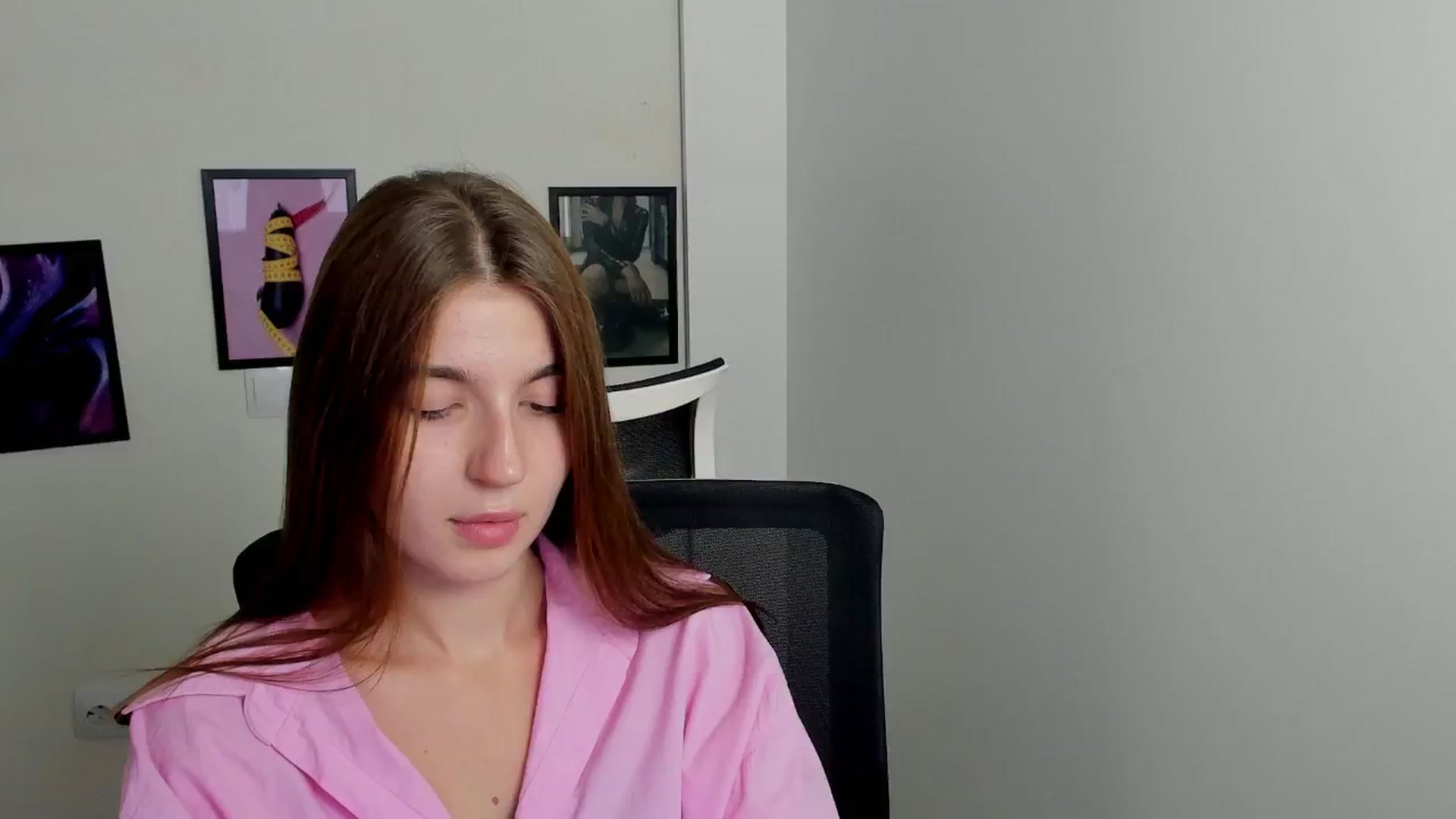 Gallery image thumbnail from Emilia_cherry's myfreecams stream on, 09/07/2024, 10:05 image 20 of 20