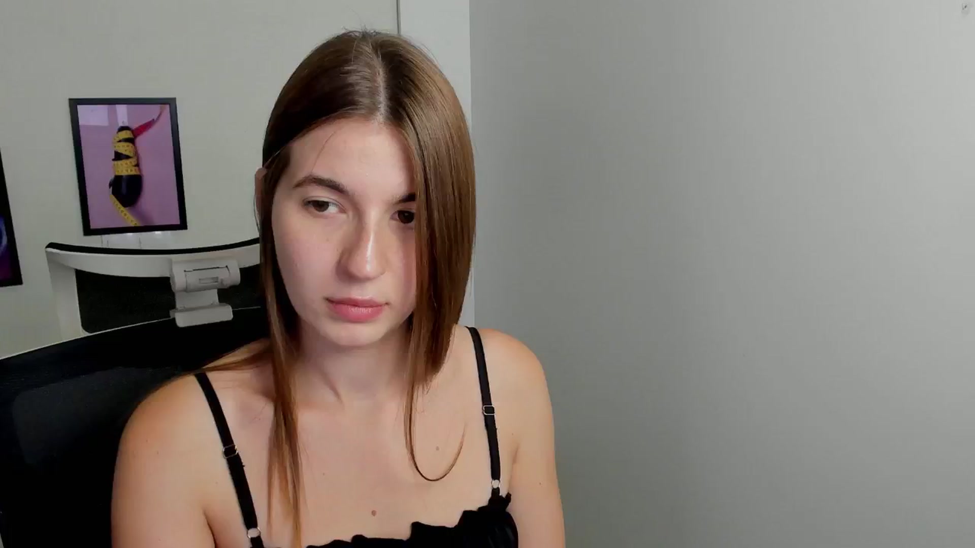 Gallery image thumbnail from Emilia_cherry's myfreecams stream on, 09/07/2024, 10:05 image 12 of 20