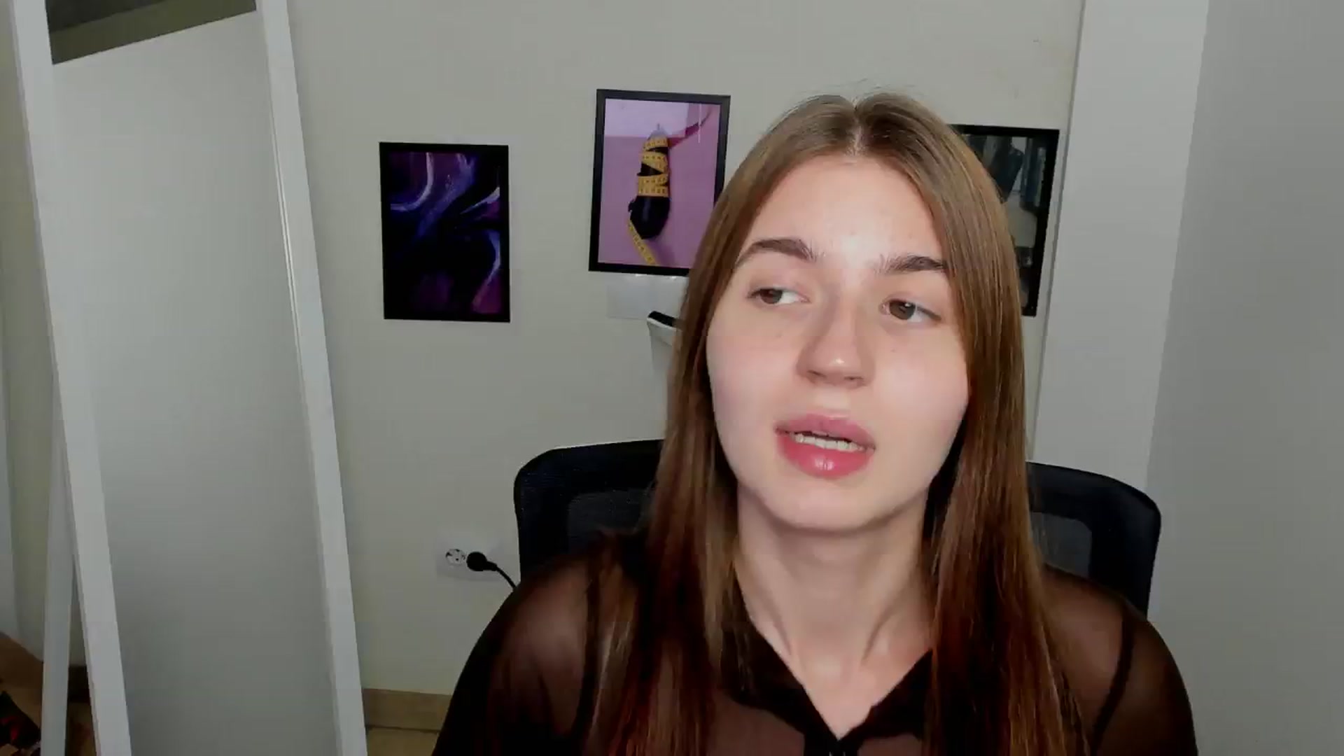 Gallery image thumbnail from Emilia_cherry's myfreecams stream on, 09/09/2024, 13:19 image 16 of 20
