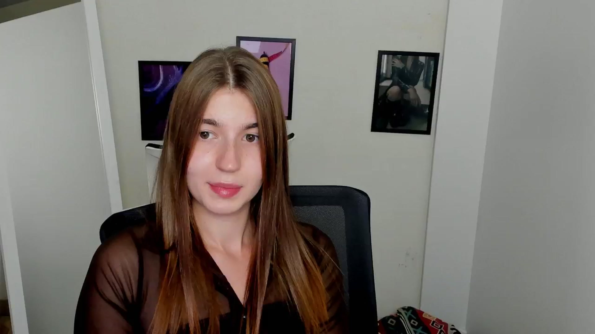 Gallery image thumbnail from Emilia_cherry's myfreecams stream on, 09/09/2024, 14:20 image 16 of 20