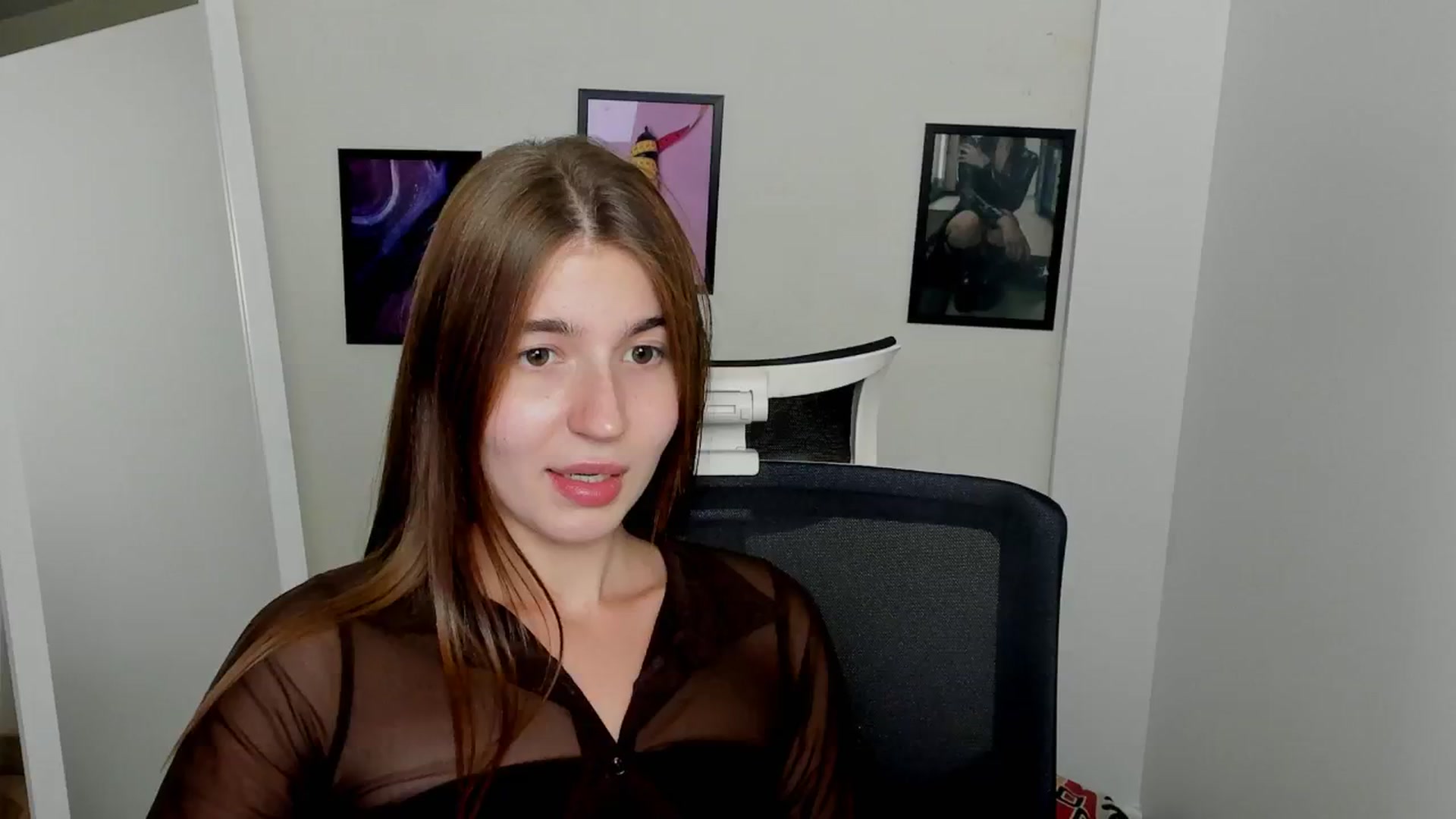 Gallery image thumbnail from Emilia_cherry's myfreecams stream on, 09/09/2024, 14:20 image 11 of 20
