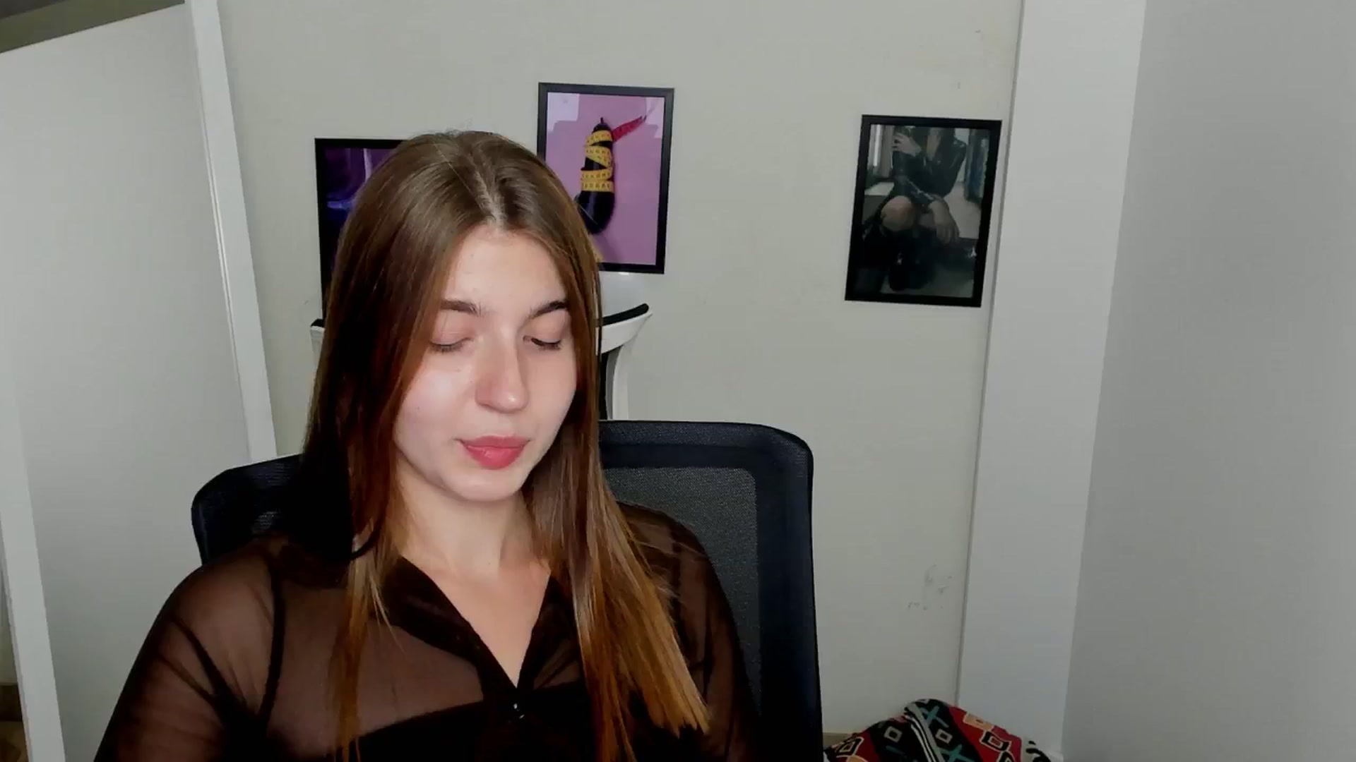 Gallery image thumbnail from Emilia_cherry's myfreecams stream on, 09/09/2024, 14:20 image 5 of 20