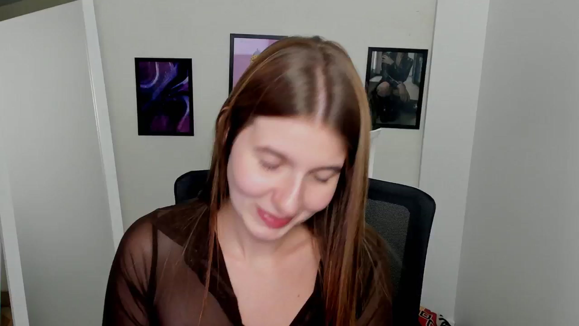 Gallery image thumbnail from Emilia_cherry's myfreecams stream on, 09/09/2024, 15:53 image 14 of 20