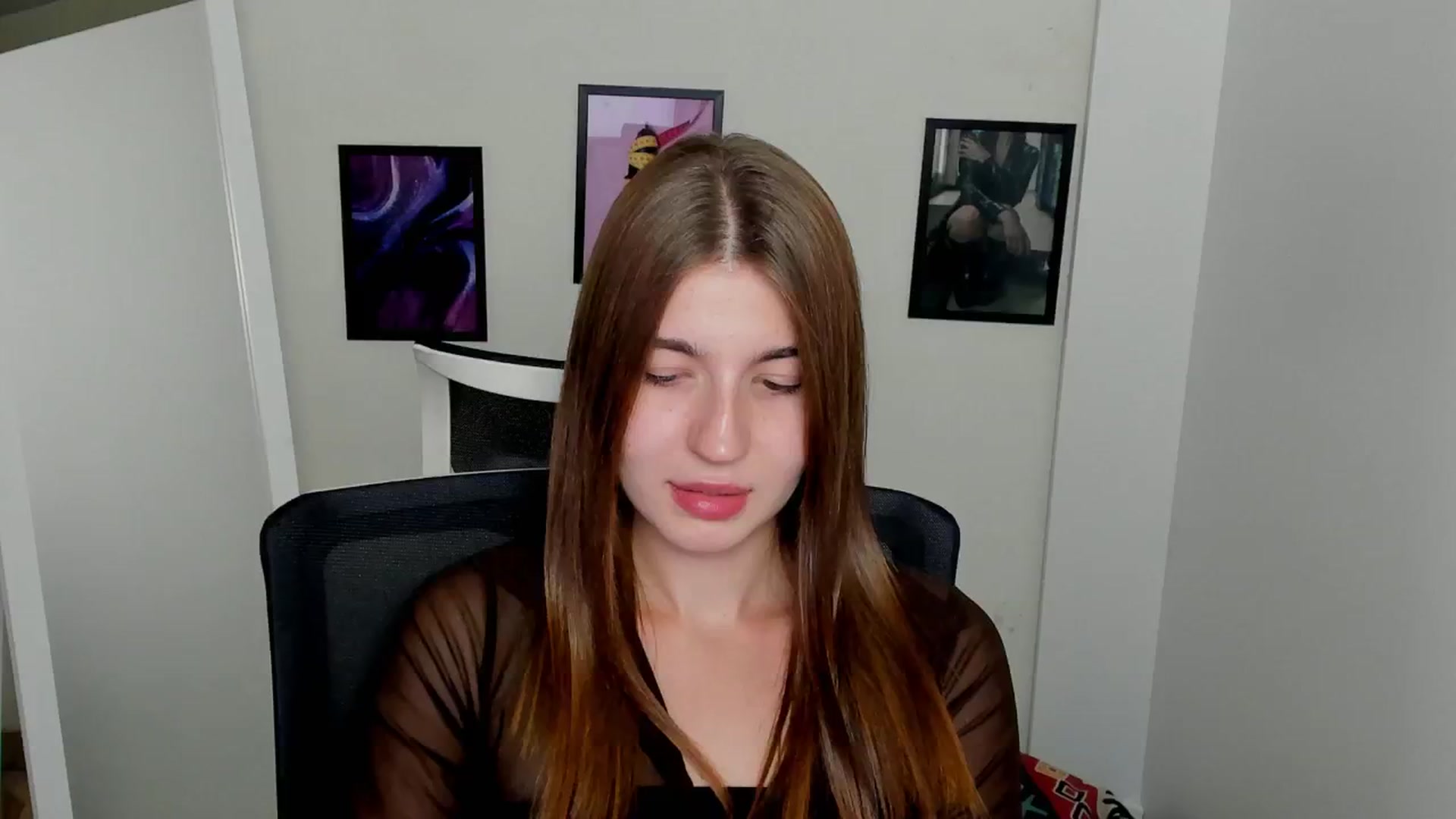 Gallery image thumbnail from Emilia_cherry's myfreecams stream on, 09/09/2024, 15:53 image 2 of 20